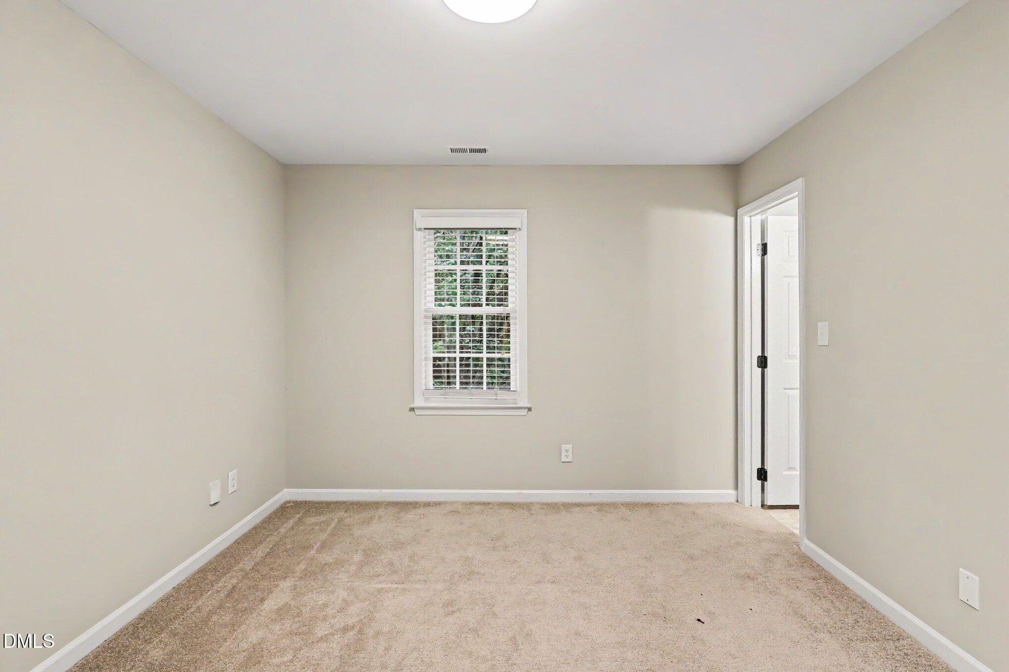 7004 Norwich Drive Property Photo 29