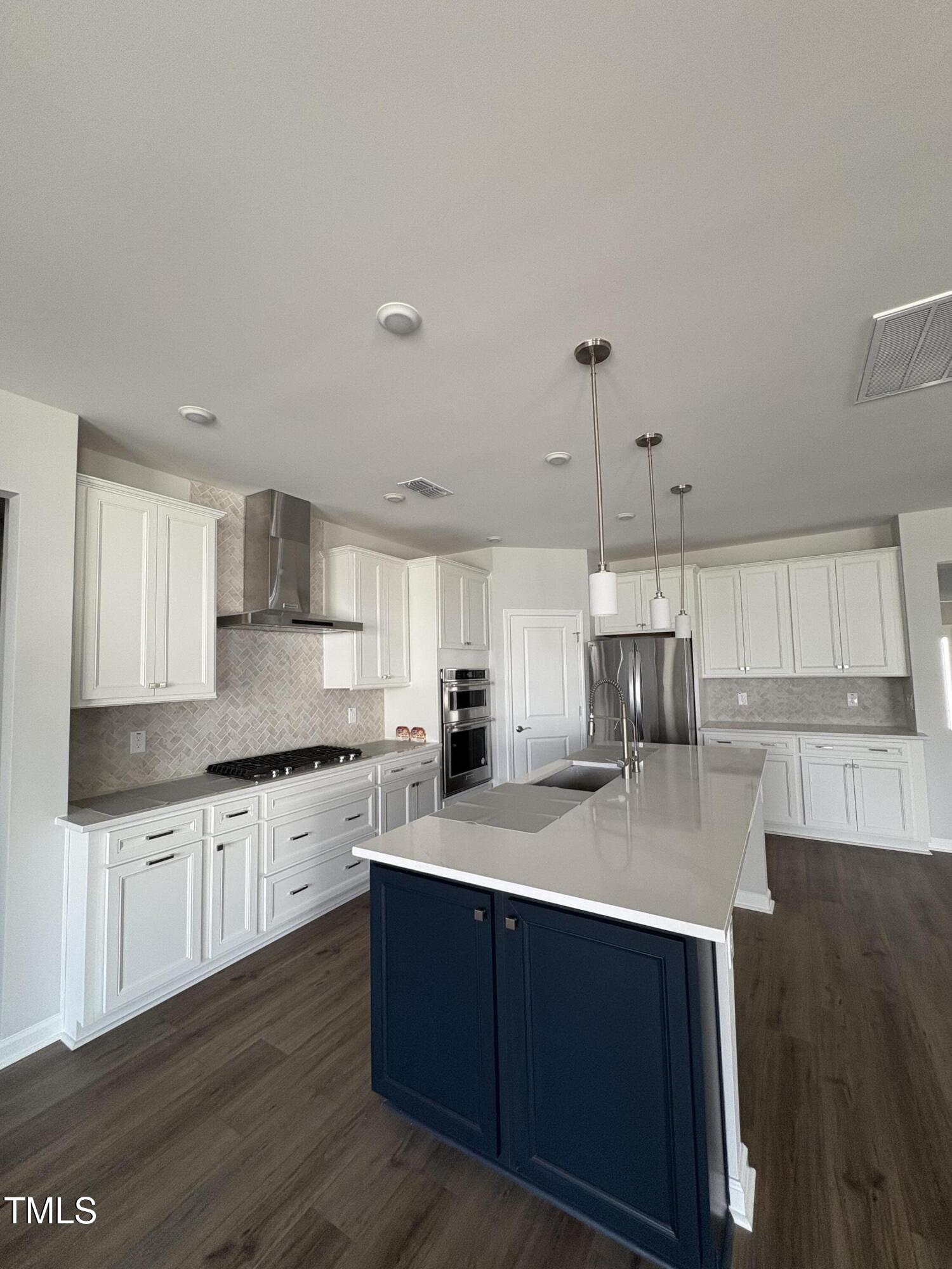 152 Highpointe Drive Property Photo 11