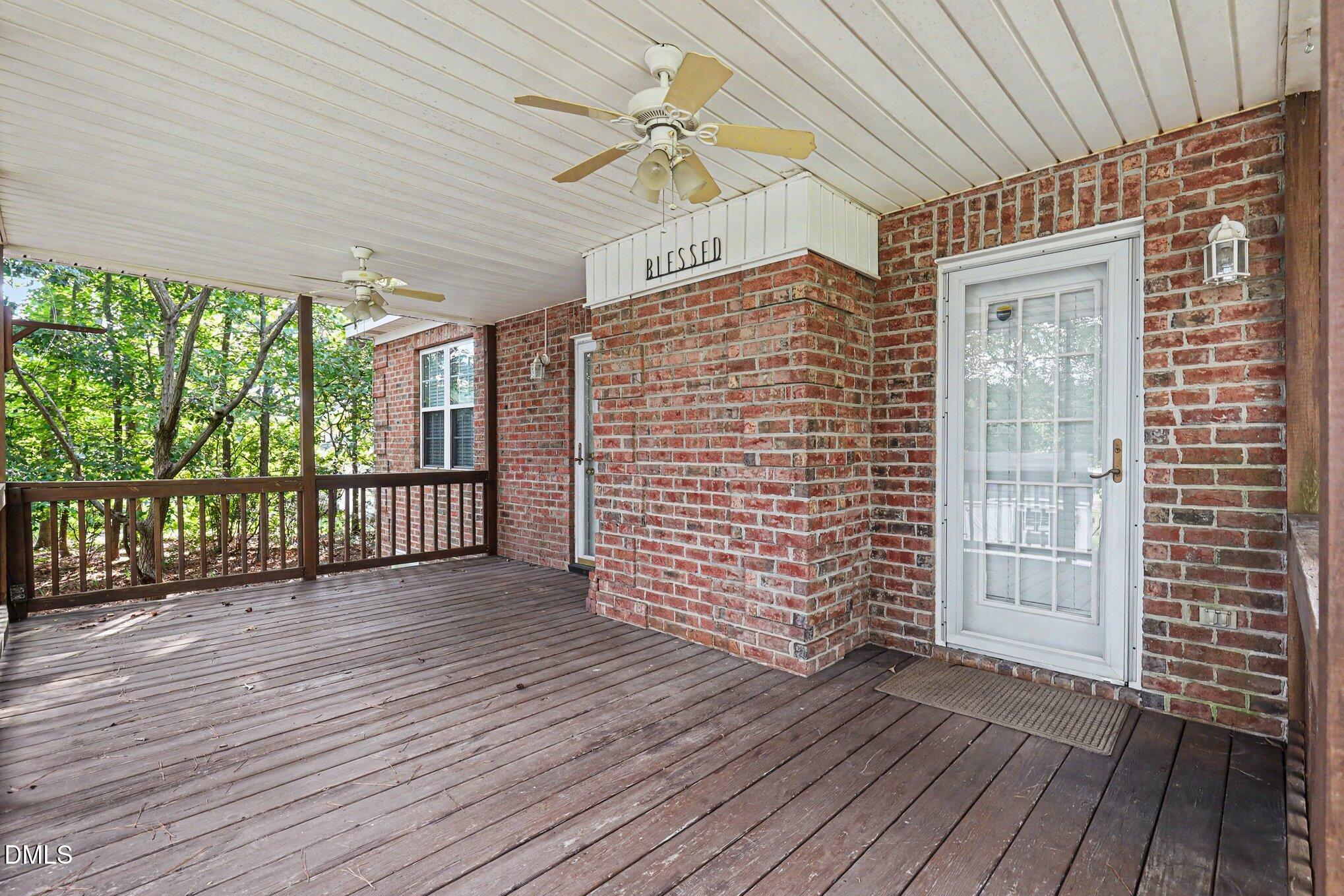 113 Lake Point Drive Property Photo 33