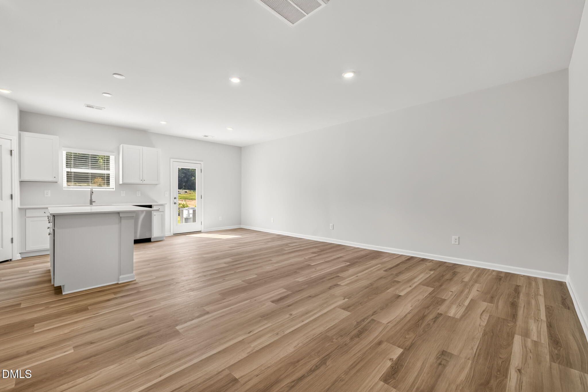 414 Barrington Key Drive Property Photo 12