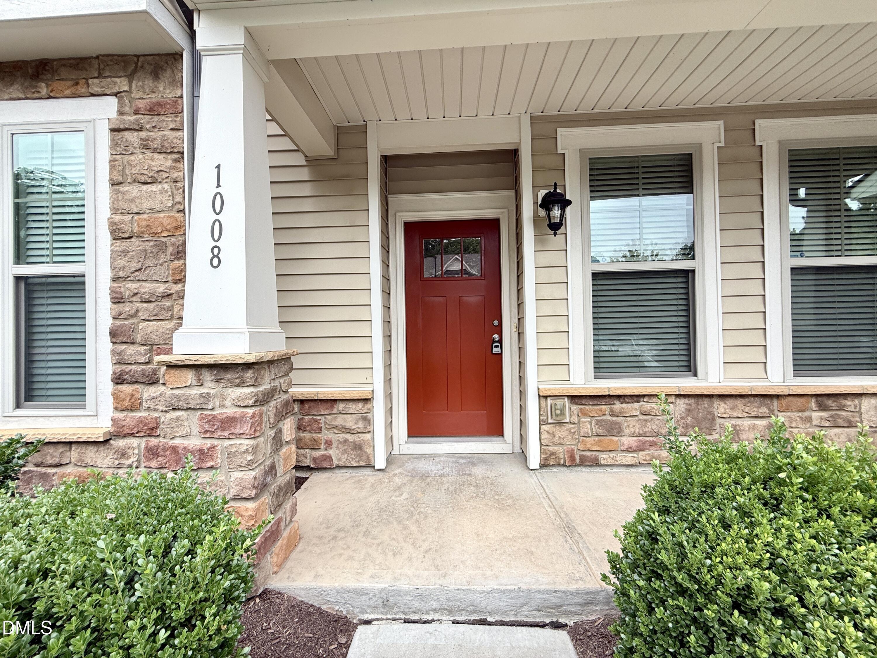 1008 Midtowne Way Property Photo 3