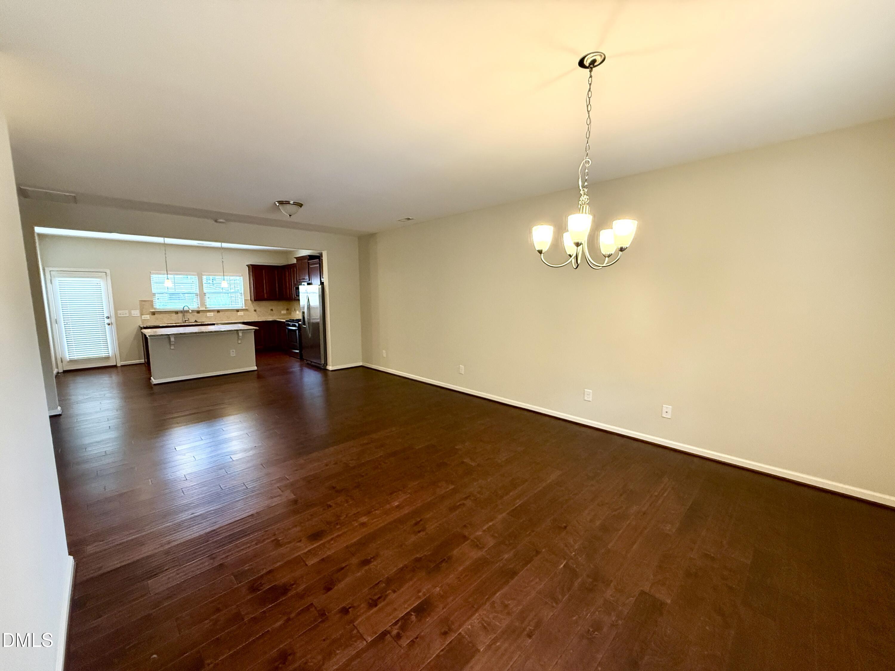 1008 Midtowne Way Property Photo 7