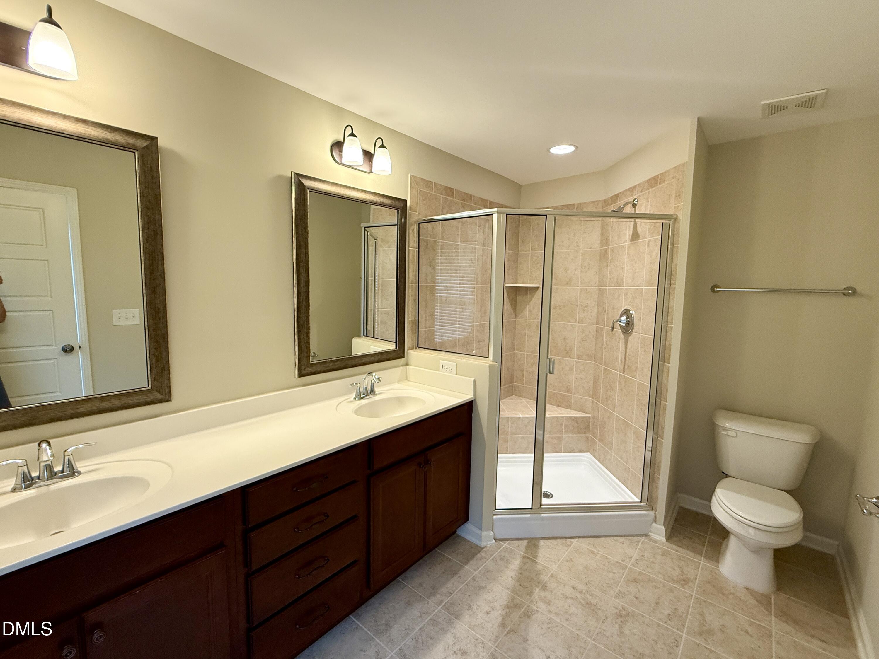 1008 Midtowne Way Property Photo 14