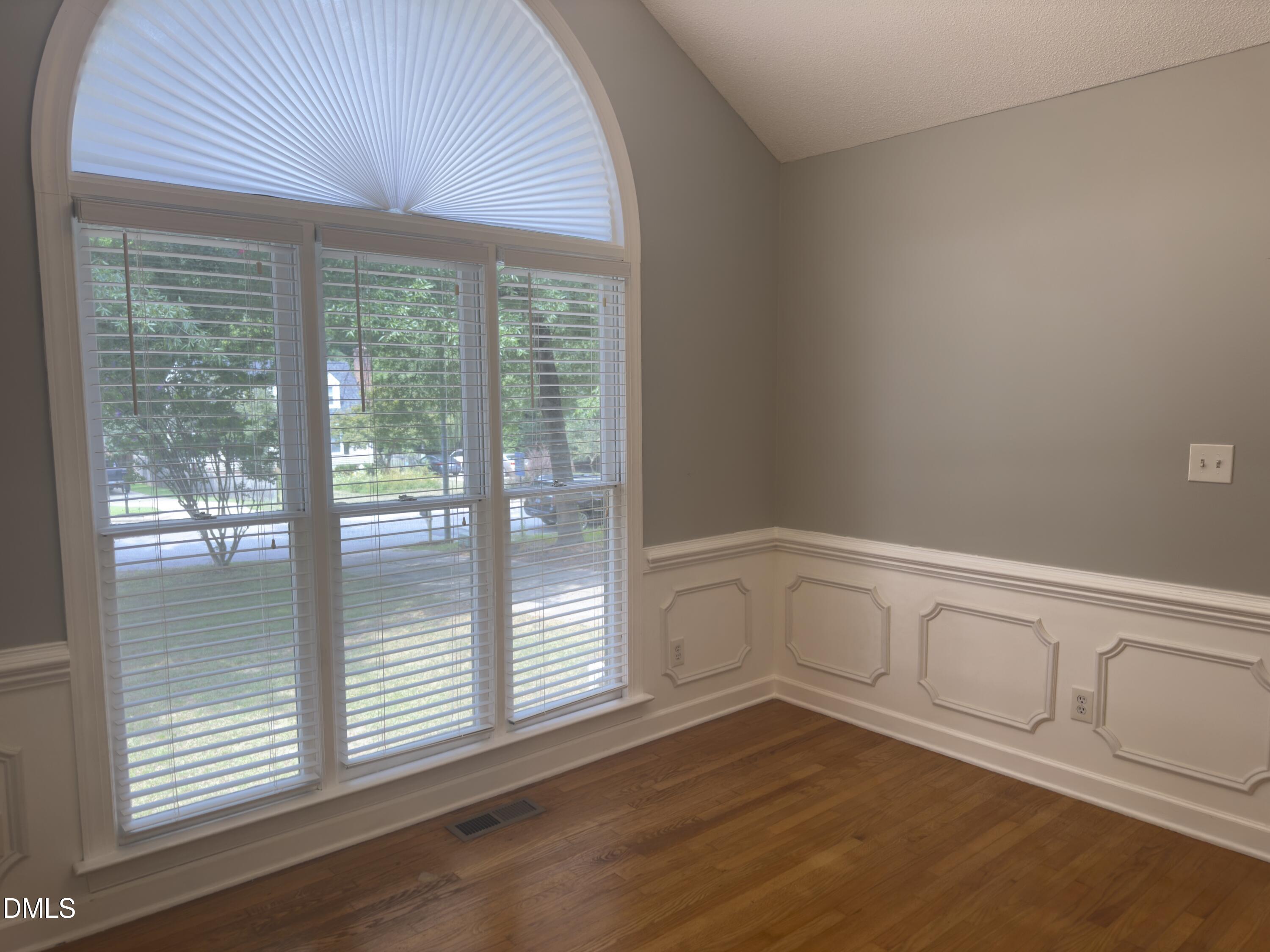 100 Nicholson Road Property Photo 12