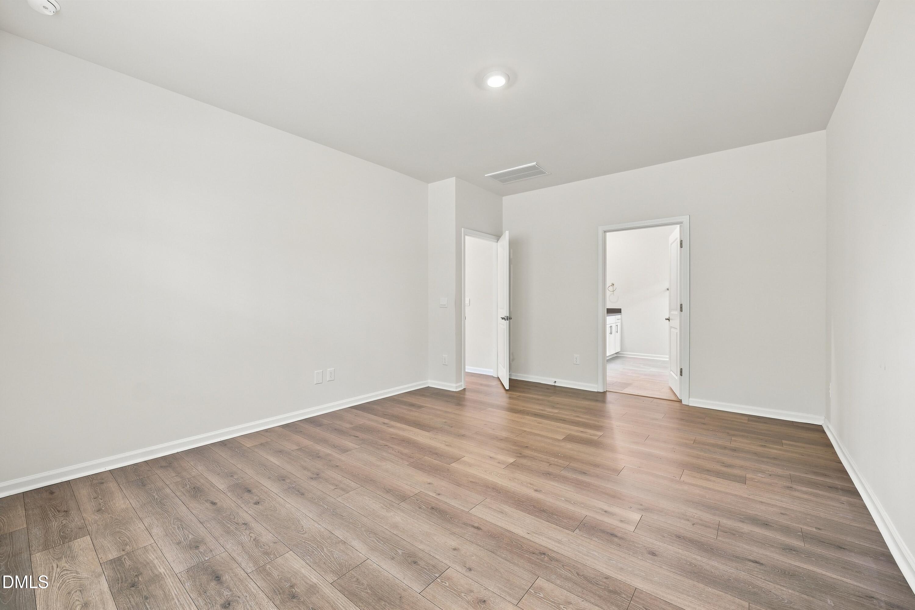 1648 Abberly Place Property Photo 14