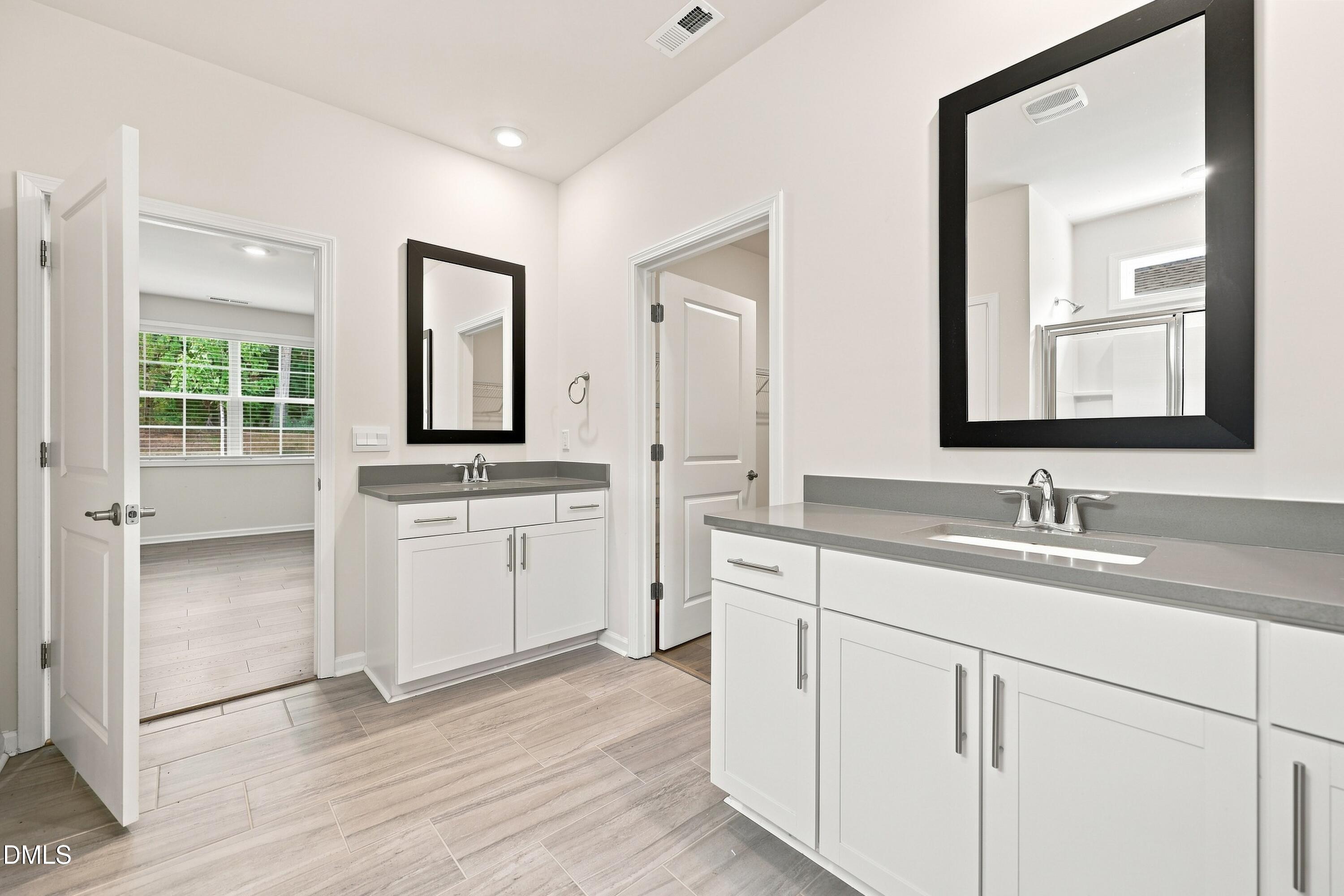 1648 Abberly Place Property Photo 16