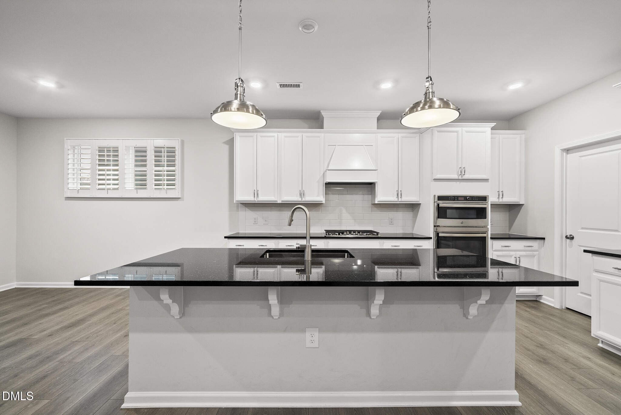 2116 Curry Meadow Way Property Photo 13