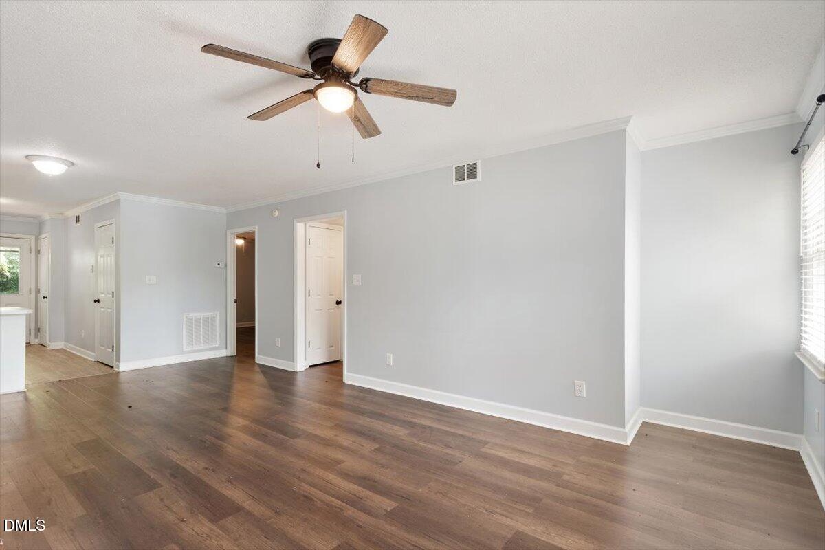 2306 Stafford Avenue A Property Photo 6