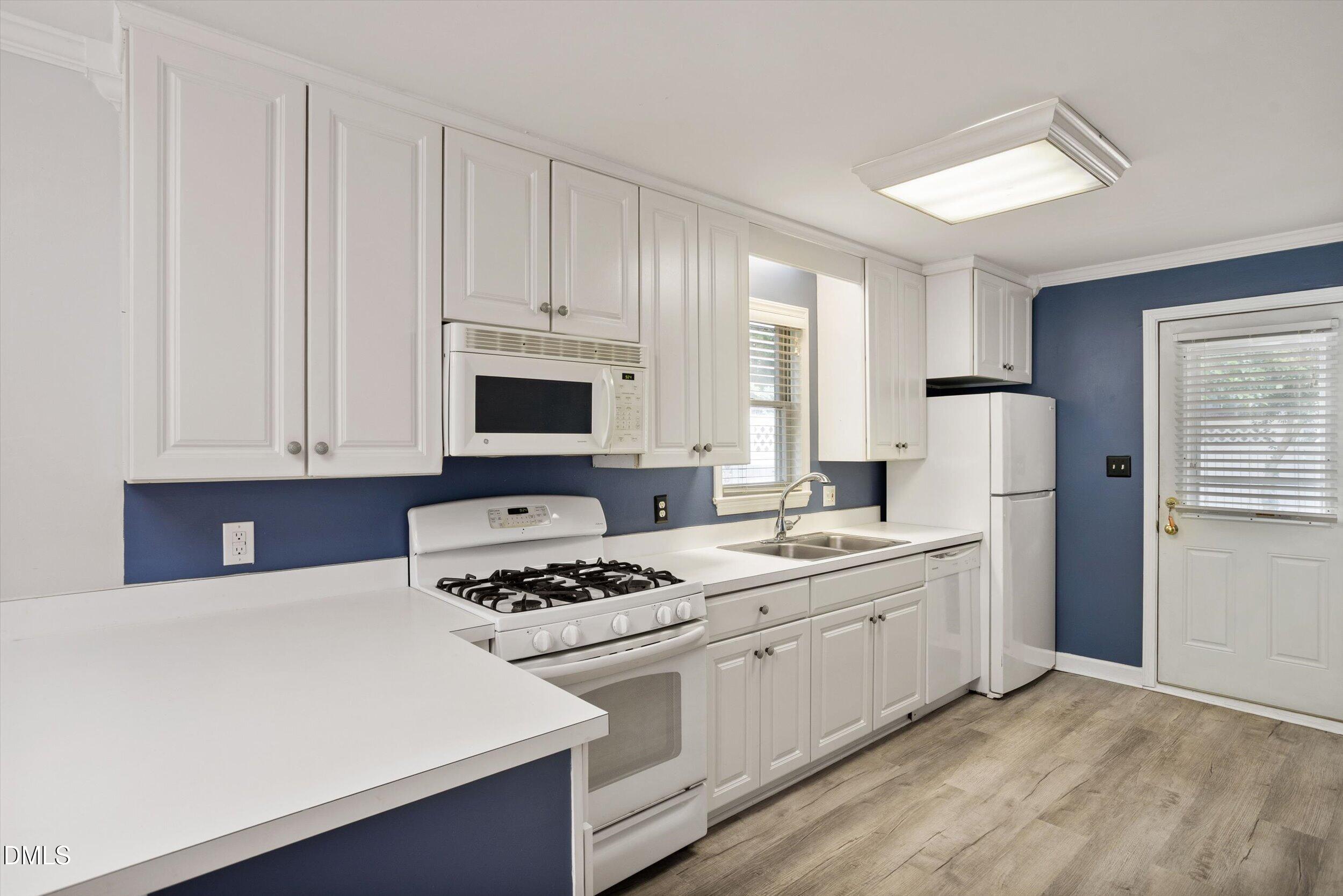2306 Stafford Avenue C Property Photo 10