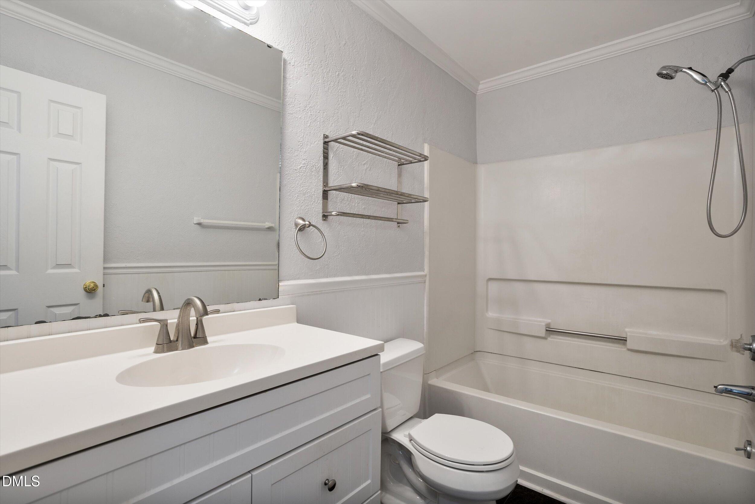 2306 Stafford Avenue C Property Photo 24