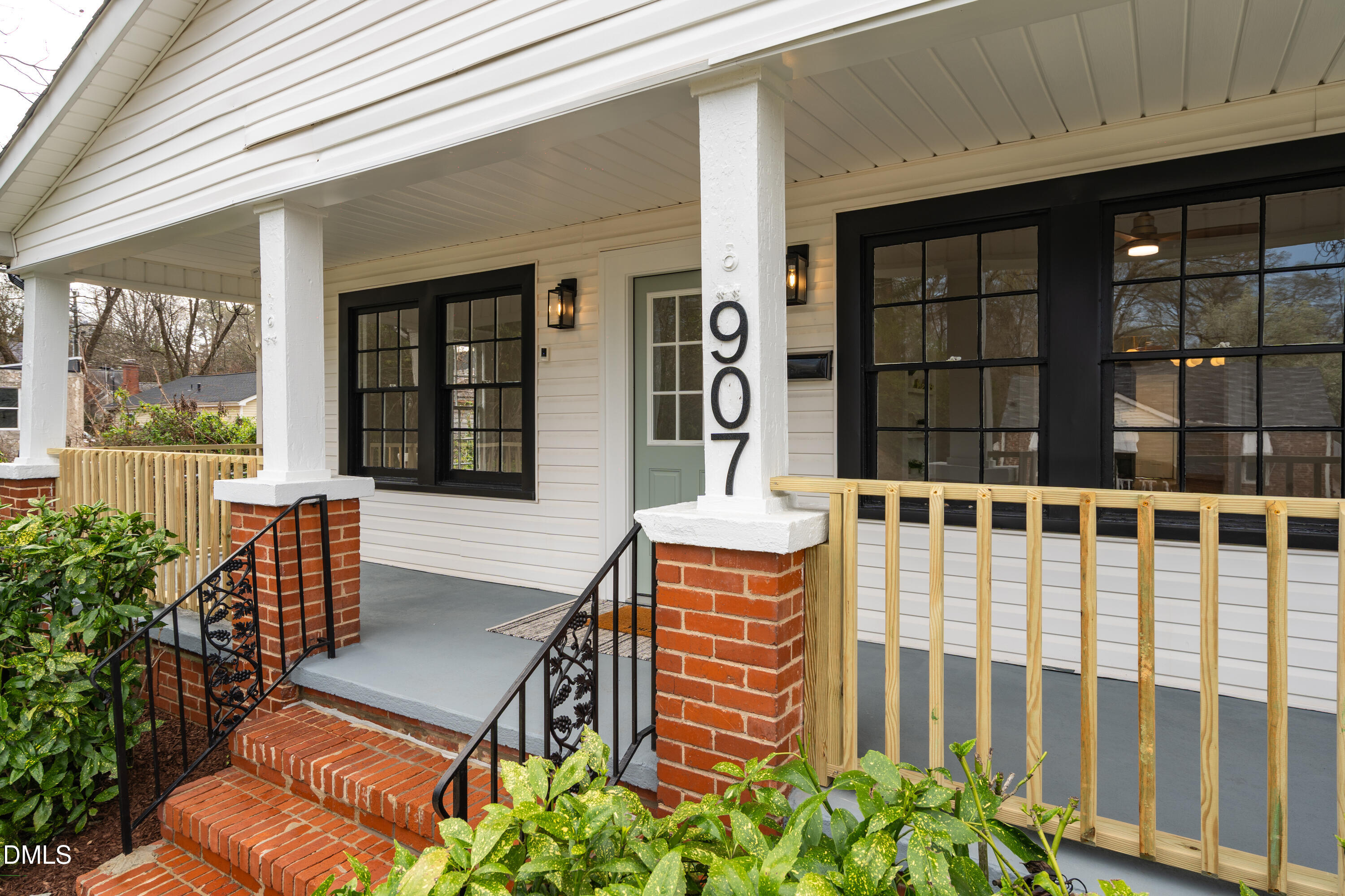907 Morehead Avenue Property Photo 1