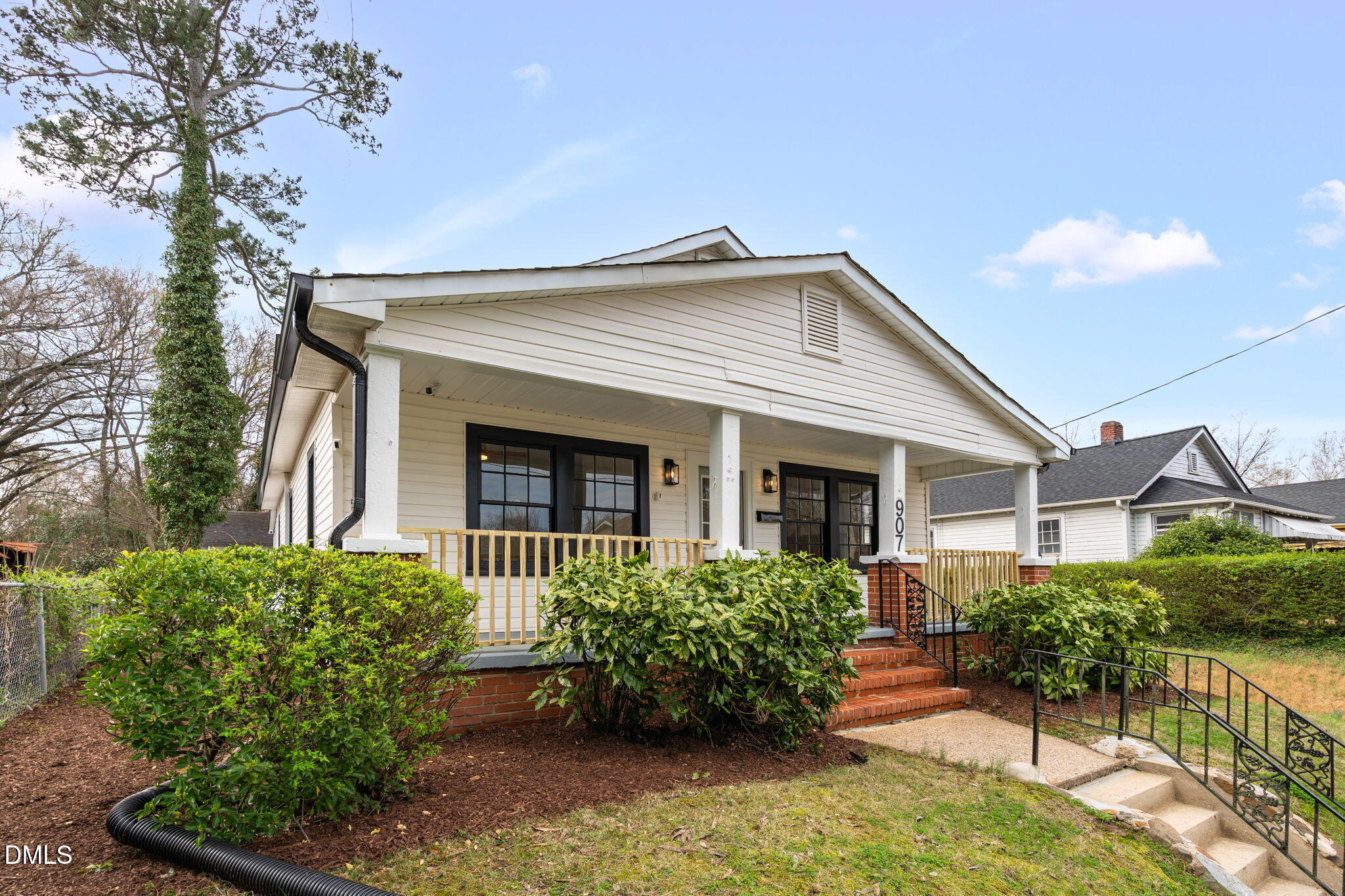 907 Morehead Avenue Property Photo 1