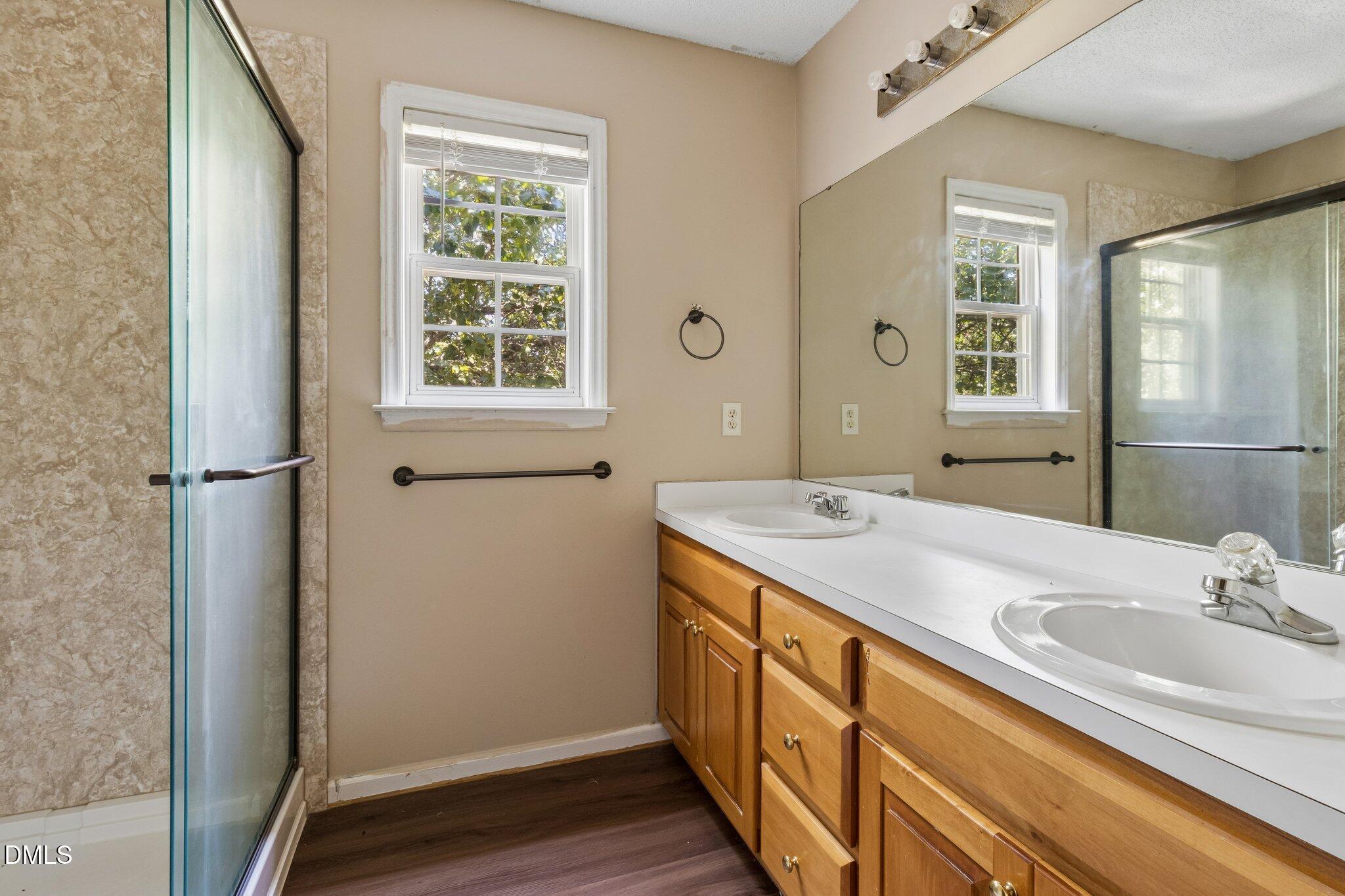 6304 Walnut Glen Drive Property Photo 14