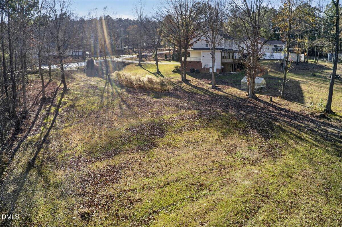 515 Tafton Drive Property Photo 14