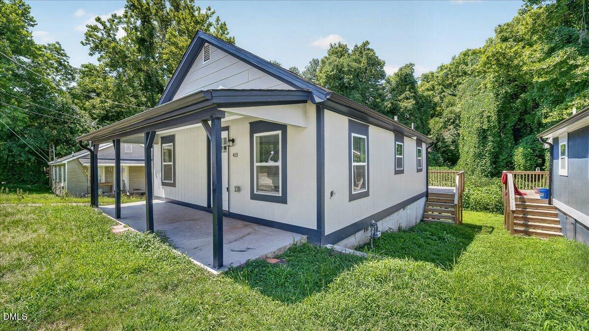 403 Spring Court Property Photo 2