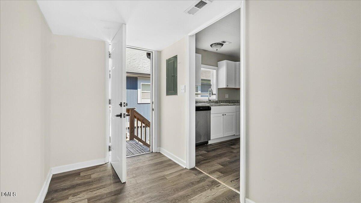 403 Spring Court Property Photo 9