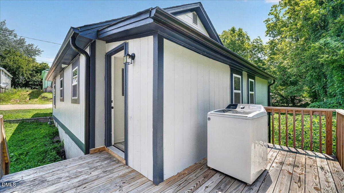 403 Spring Court Property Photo 30