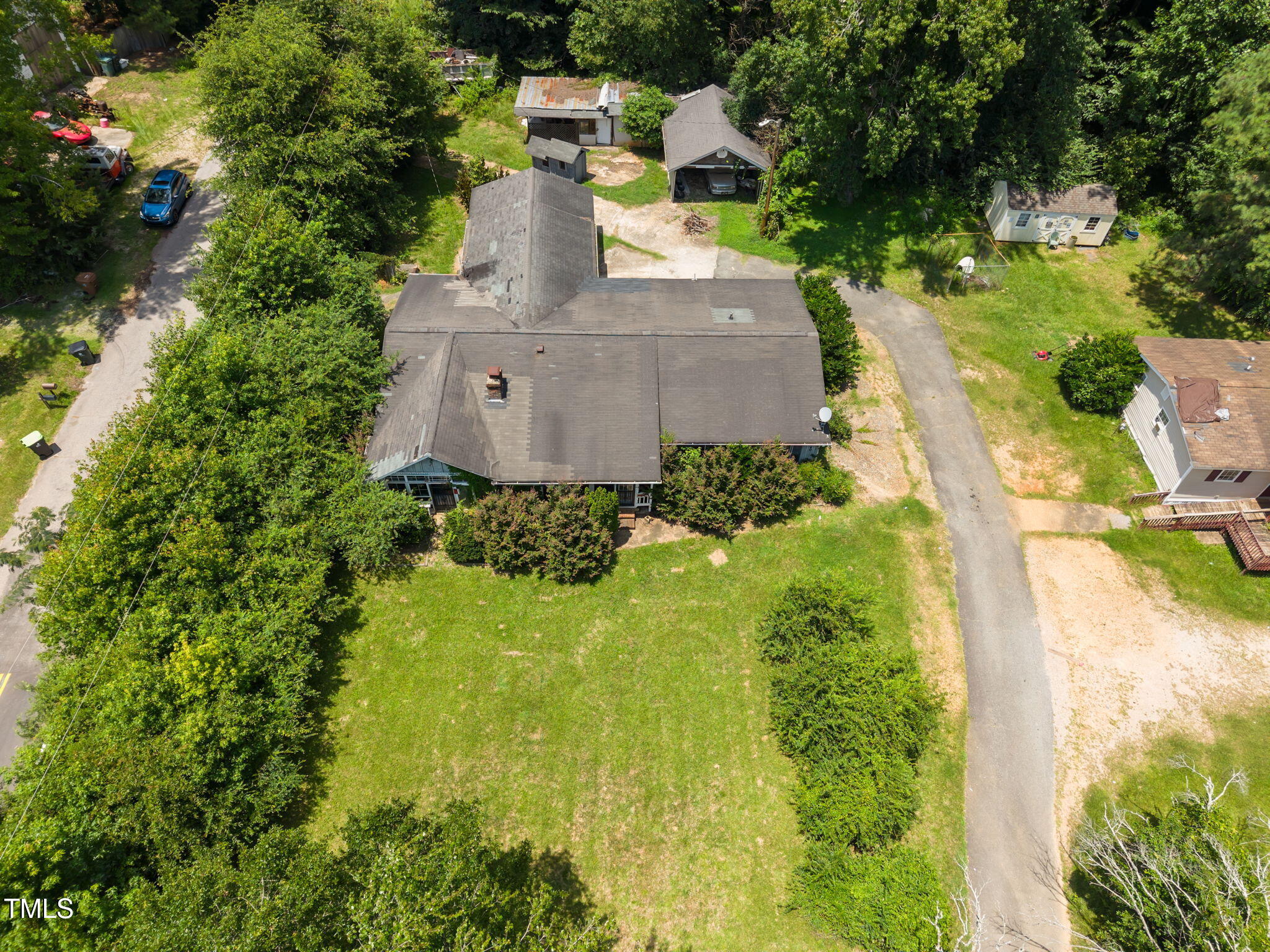 9640 Holly Springs Road Property Photo 6