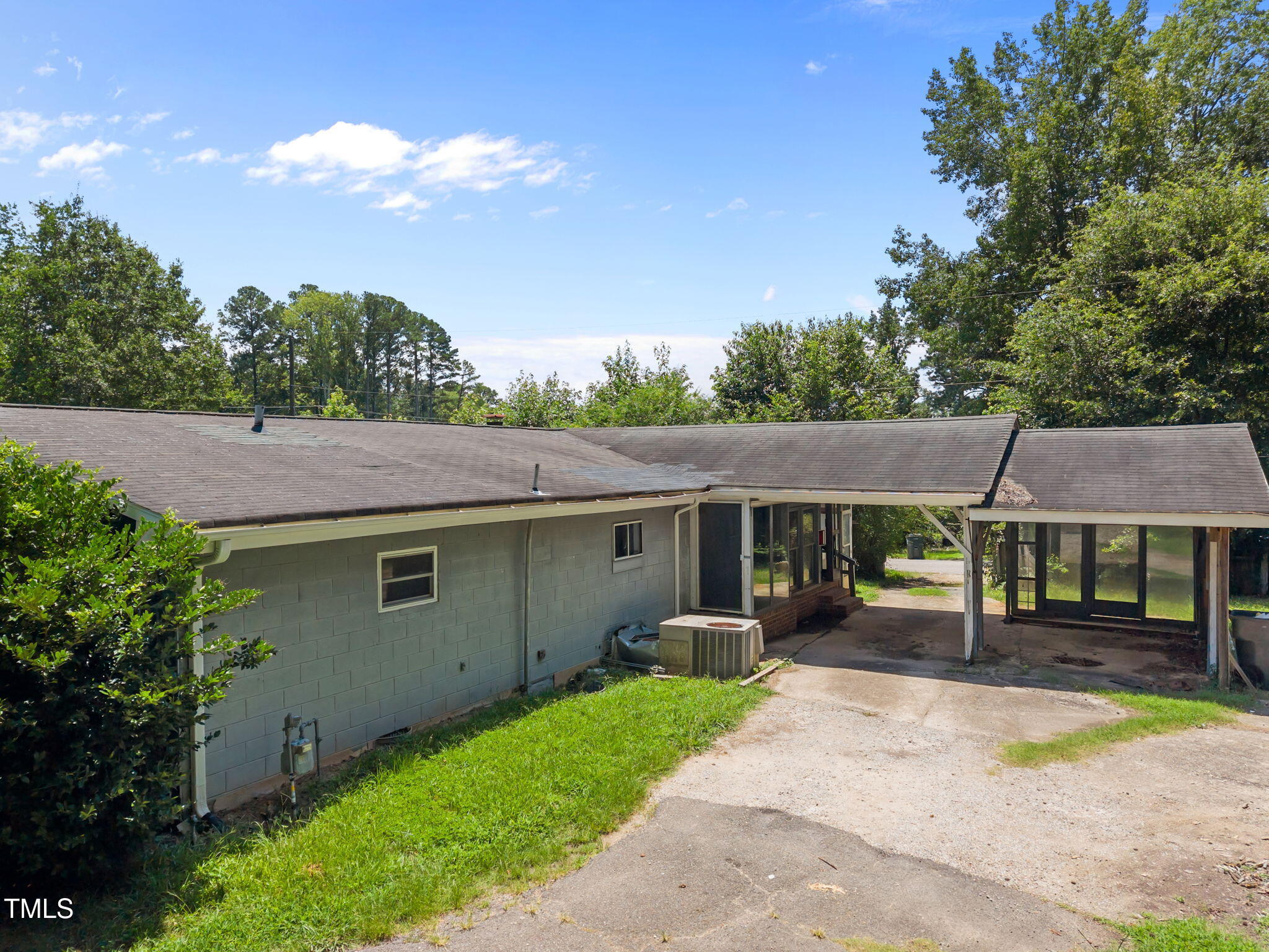 9640 Holly Springs Road Property Photo 23