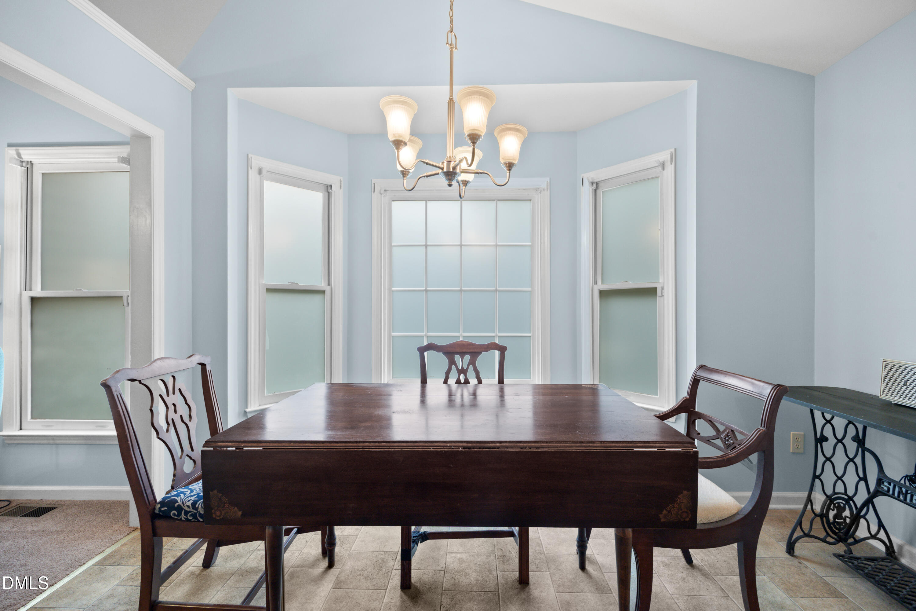6 Bentwood Place Property Photo 11