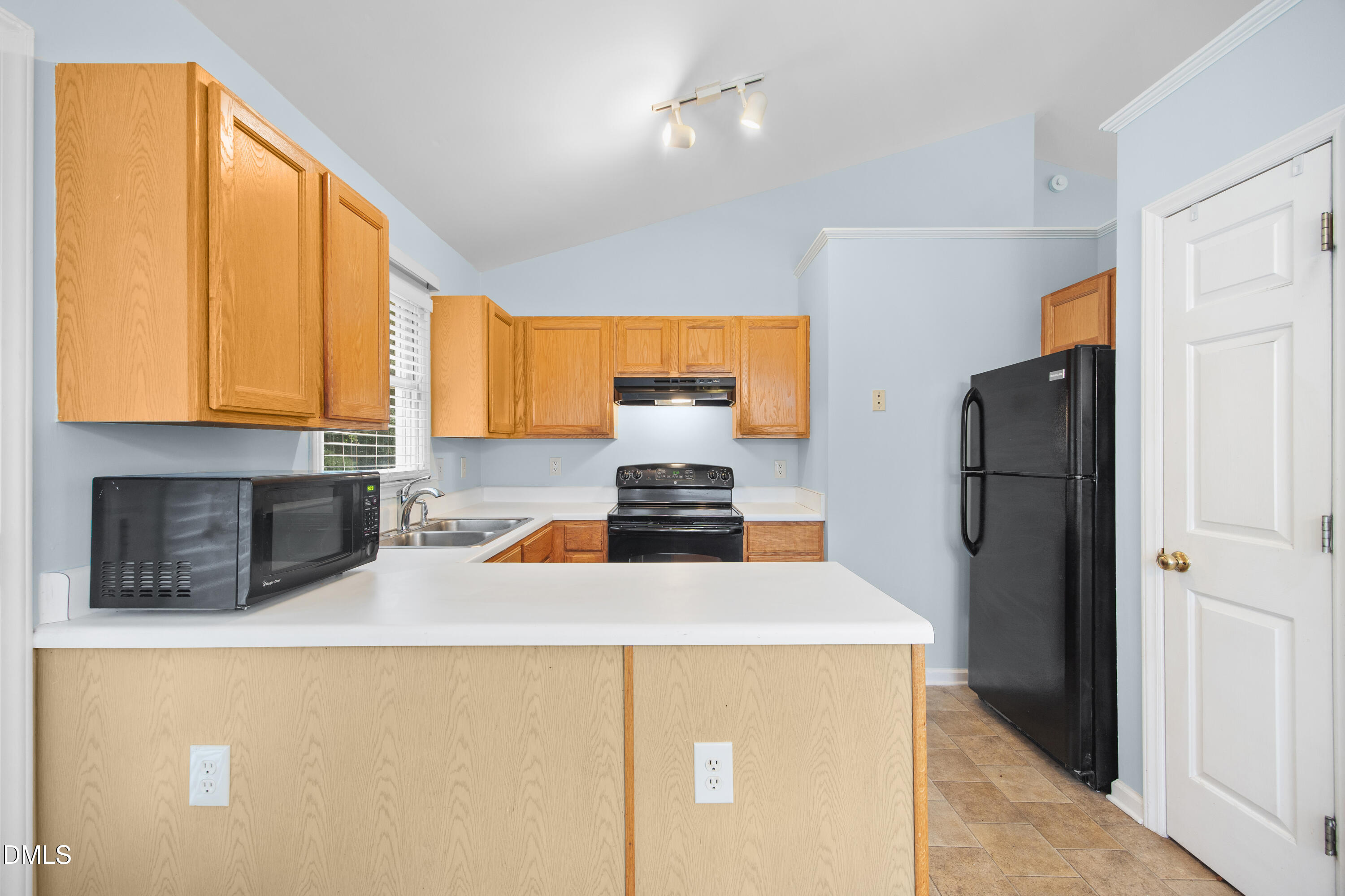 6 Bentwood Place Property Photo 14