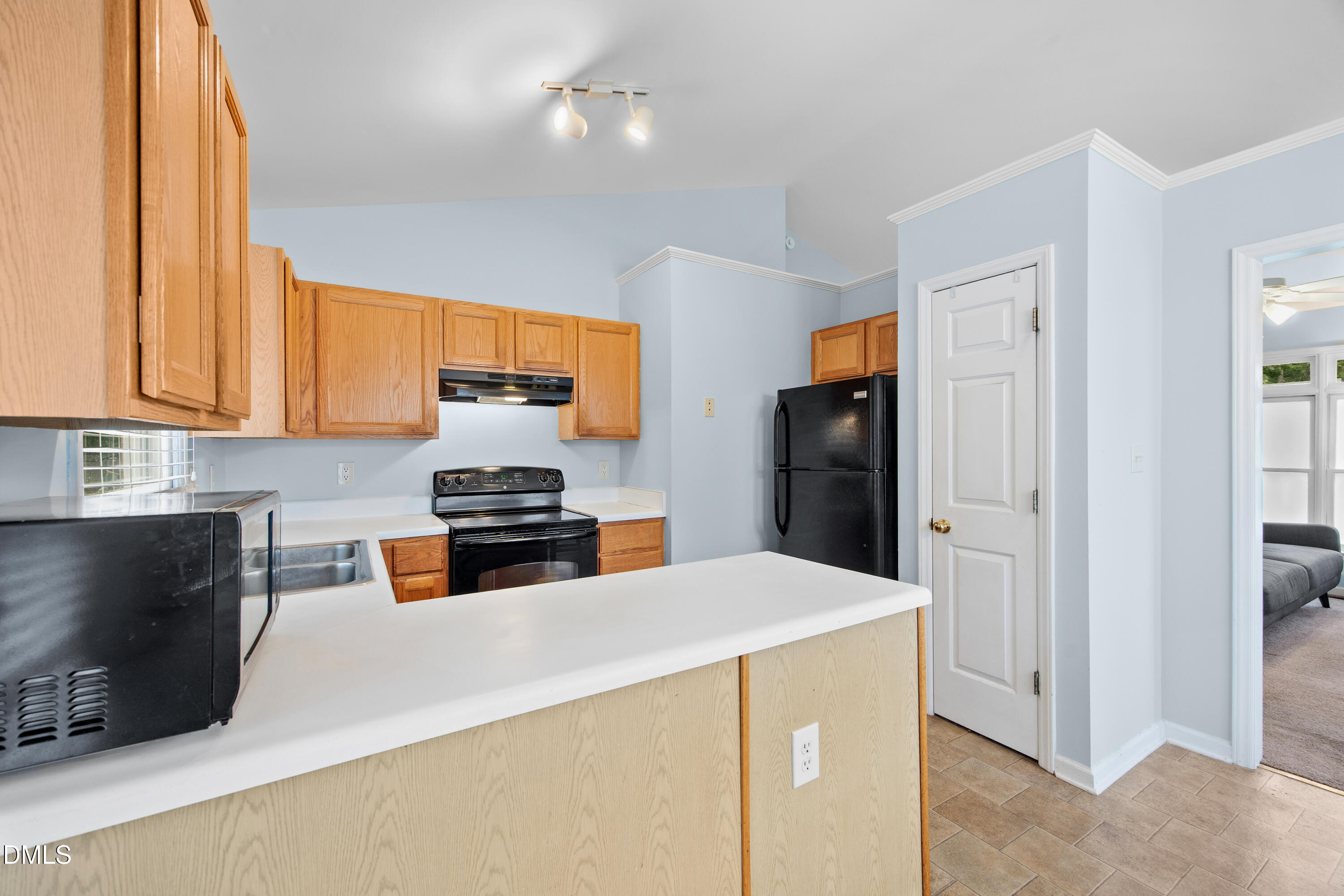 6 Bentwood Place Property Photo 15