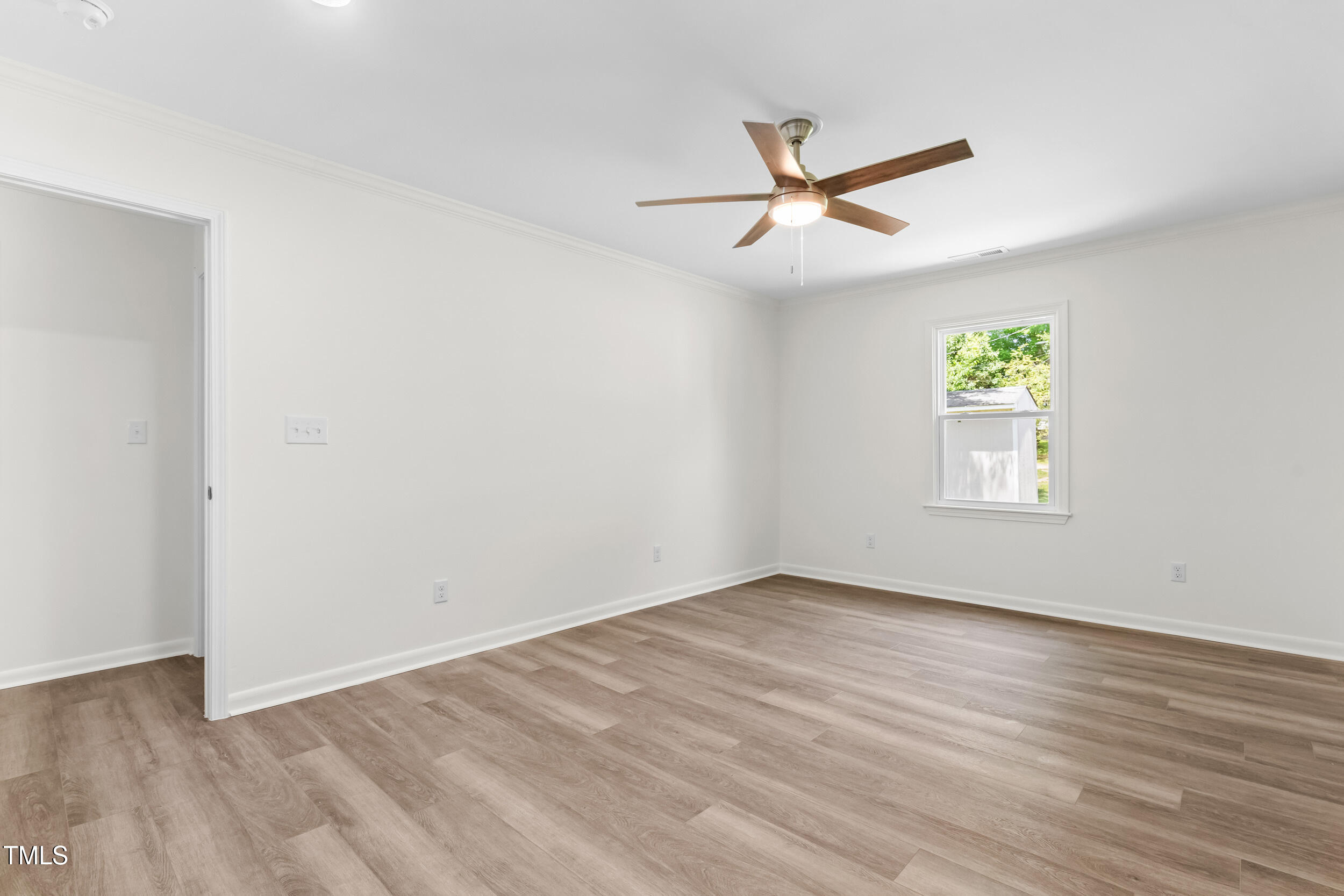 320 Clay Street Property Photo 21