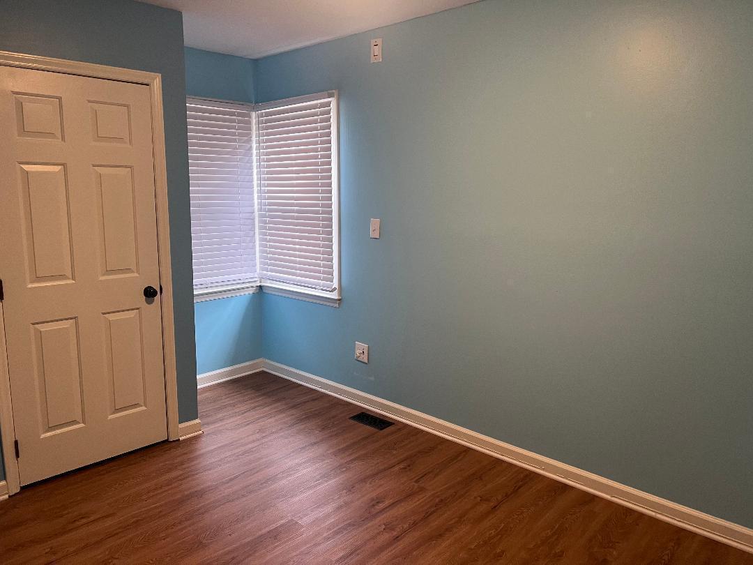 102 Shotts Court Property Photo 17