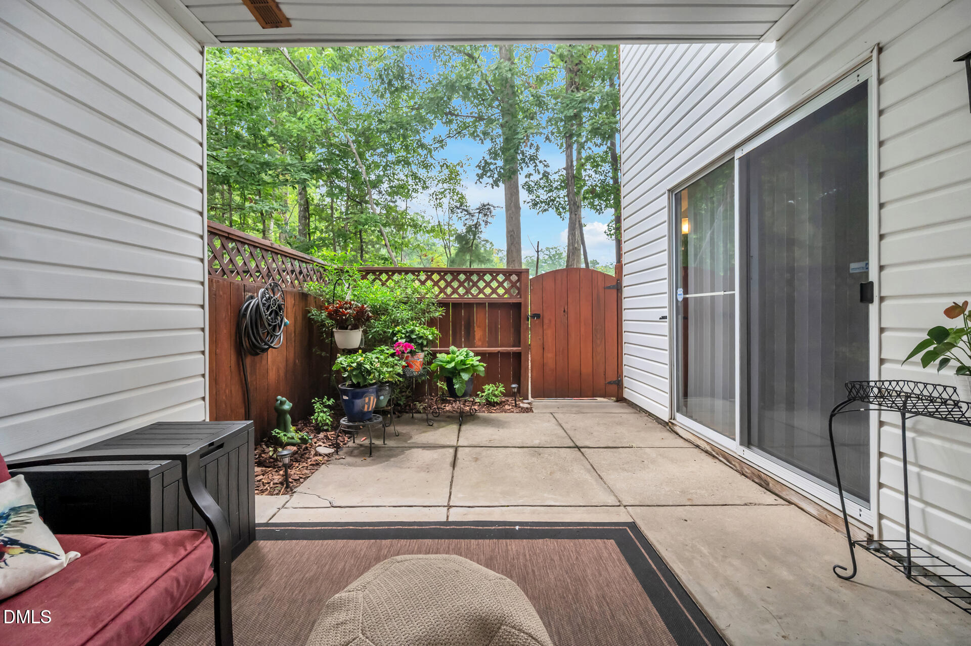 391 Summerwalk Circle Property Photo 5