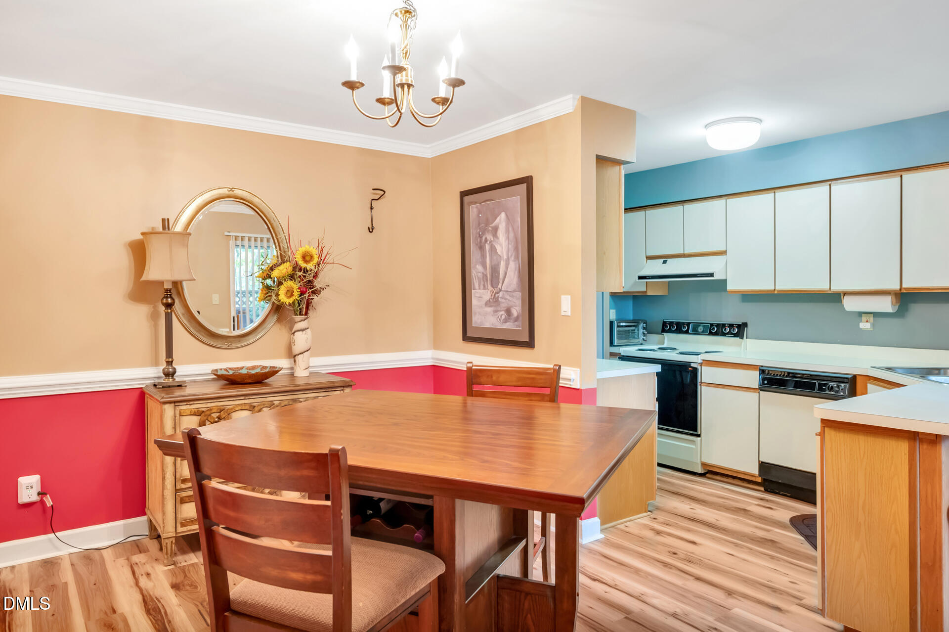 391 Summerwalk Circle Property Photo 7