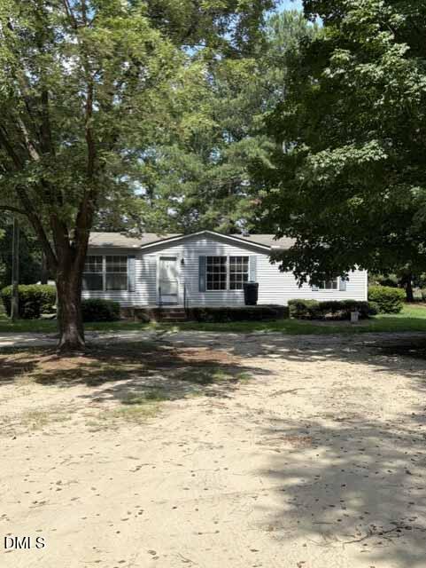 2321 Amelia Church Road Property Photo 6