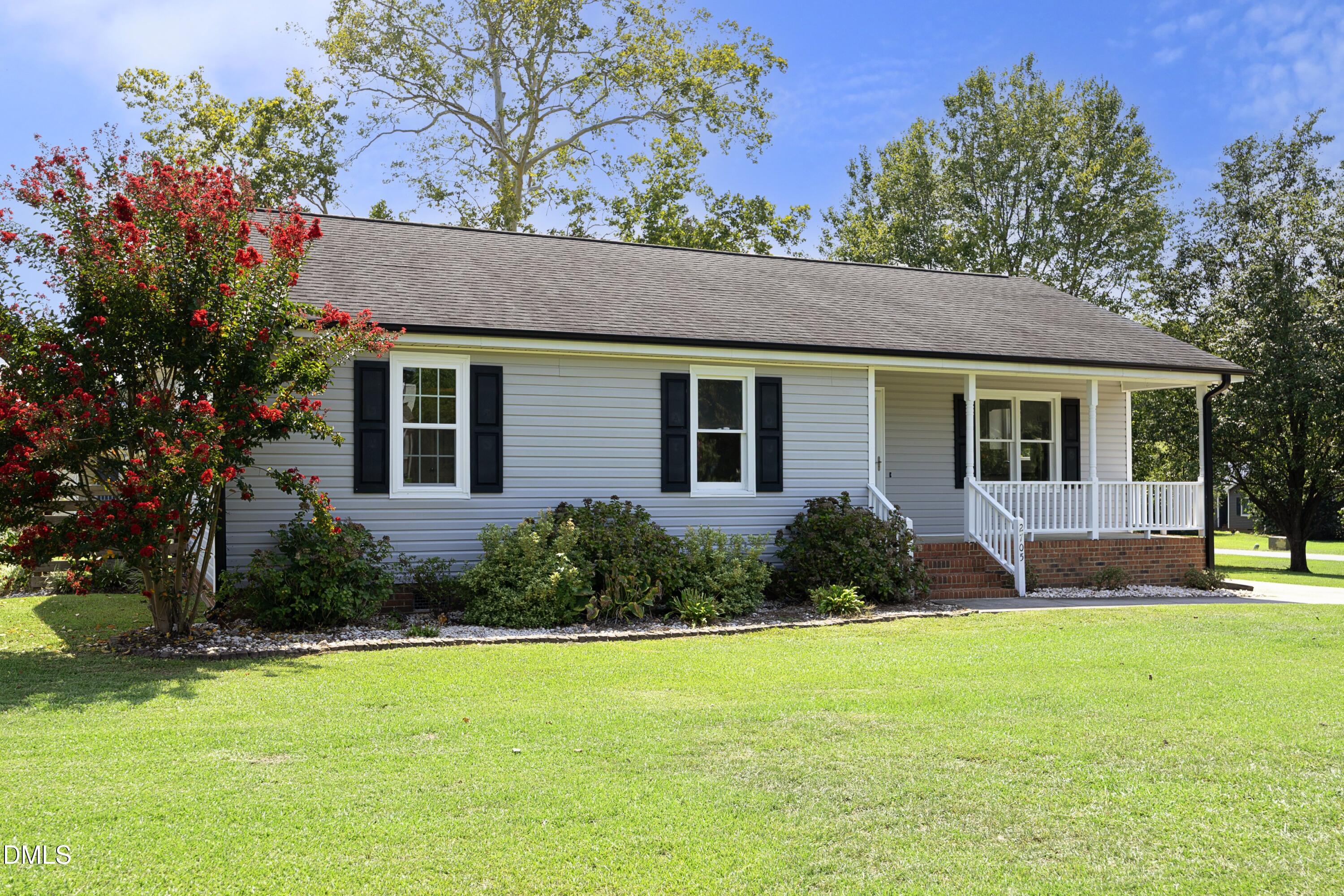 2705 Stageline Drive Property Photo 1