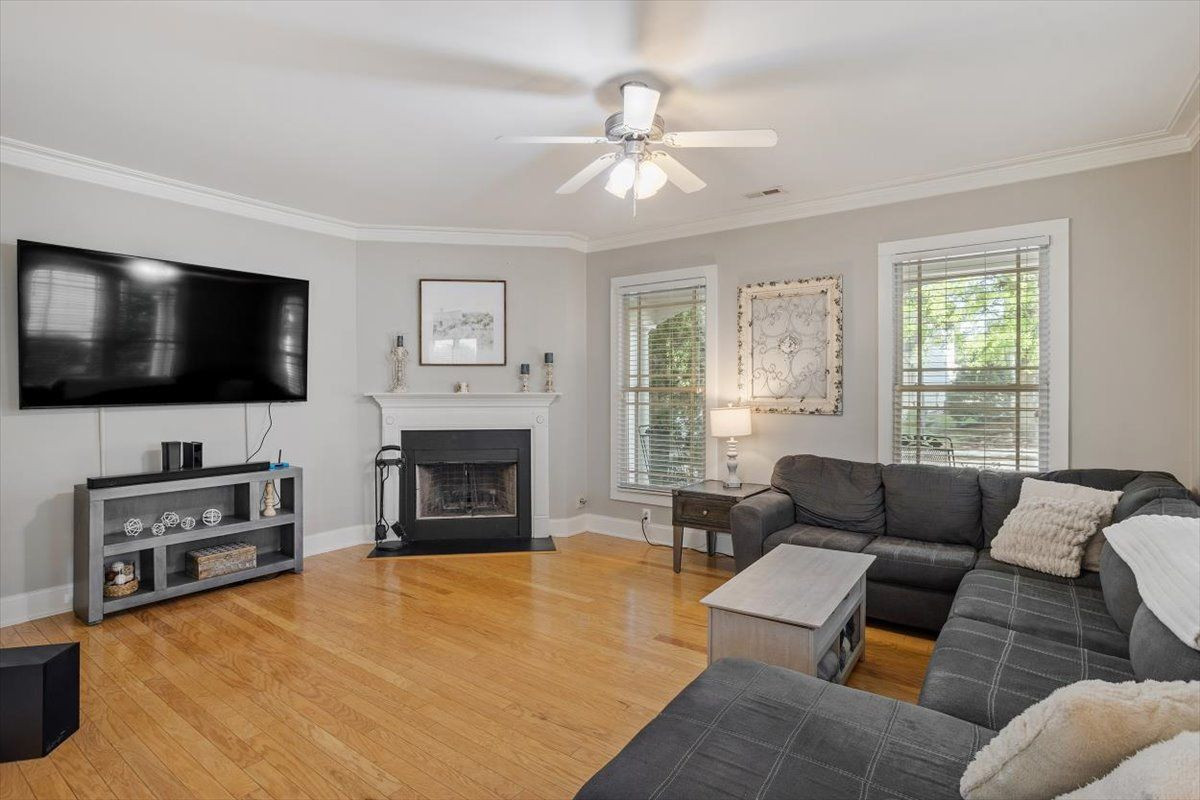 1709 Legendary Lane Property Photo 5
