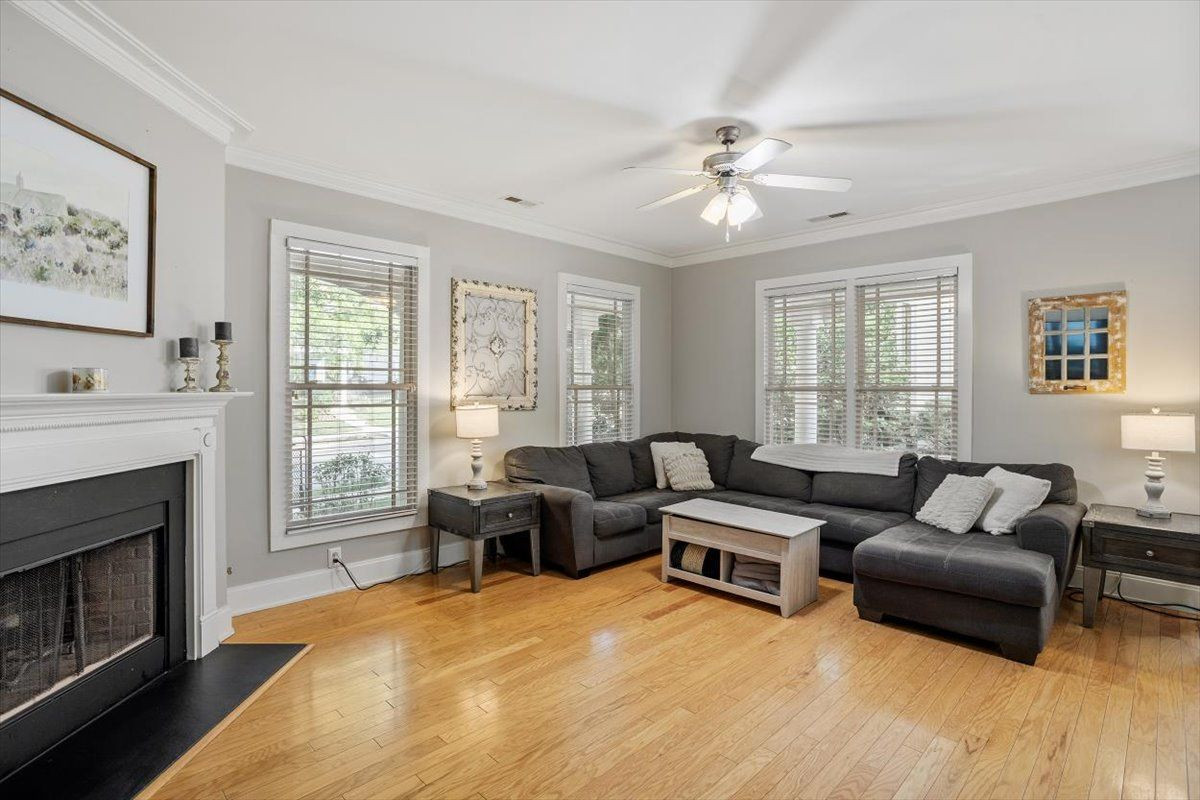 1709 Legendary Lane Property Photo 6