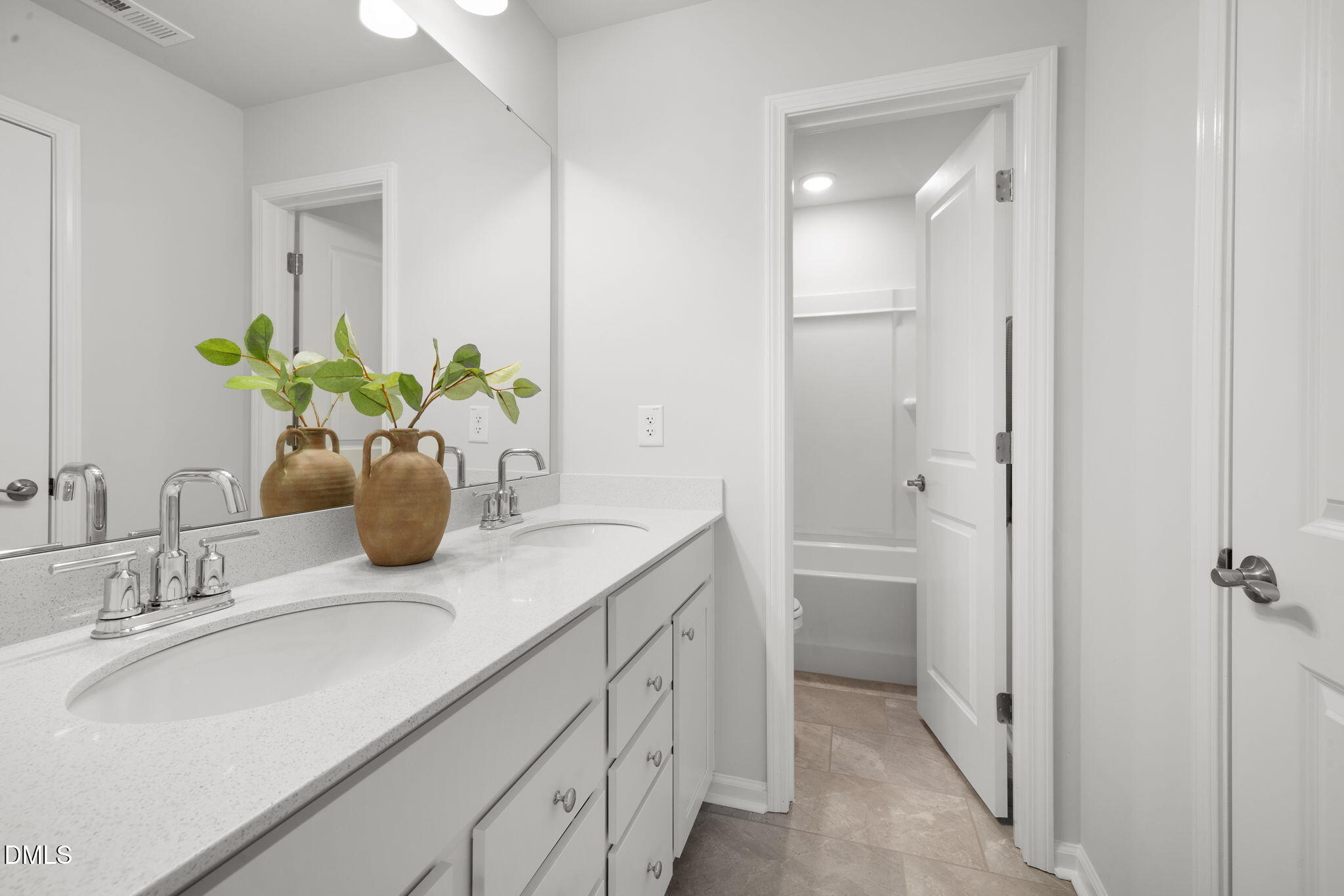 725 Wicklow Hall Drive Property Photo 18