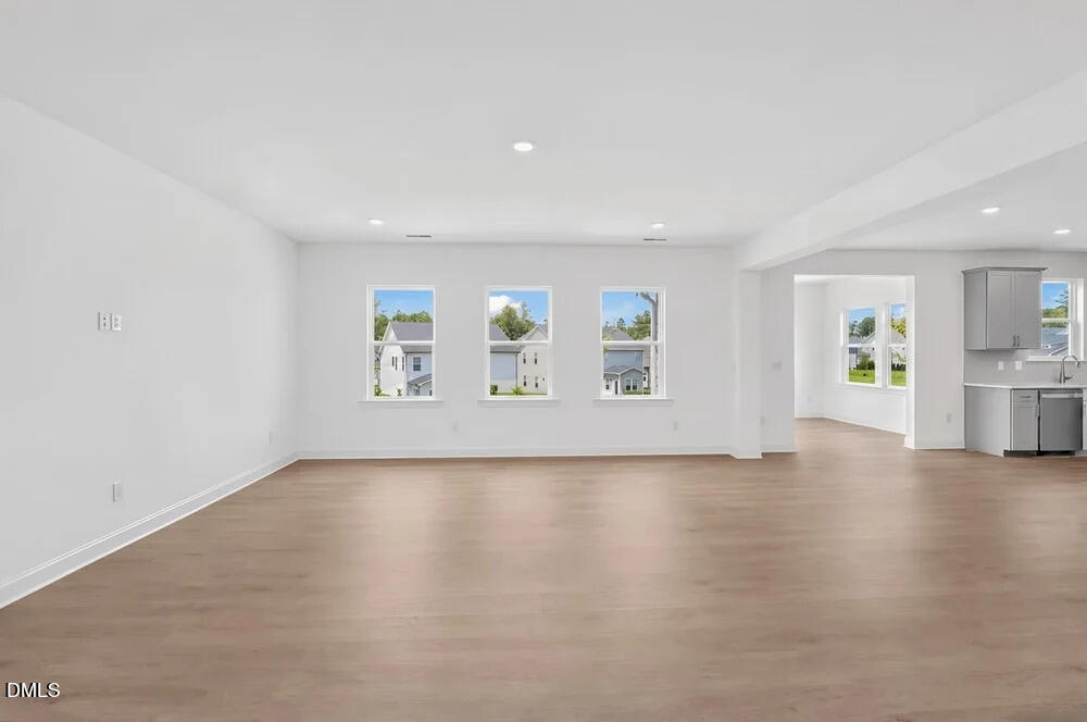 2004 Clydner Drive Property Photo 4