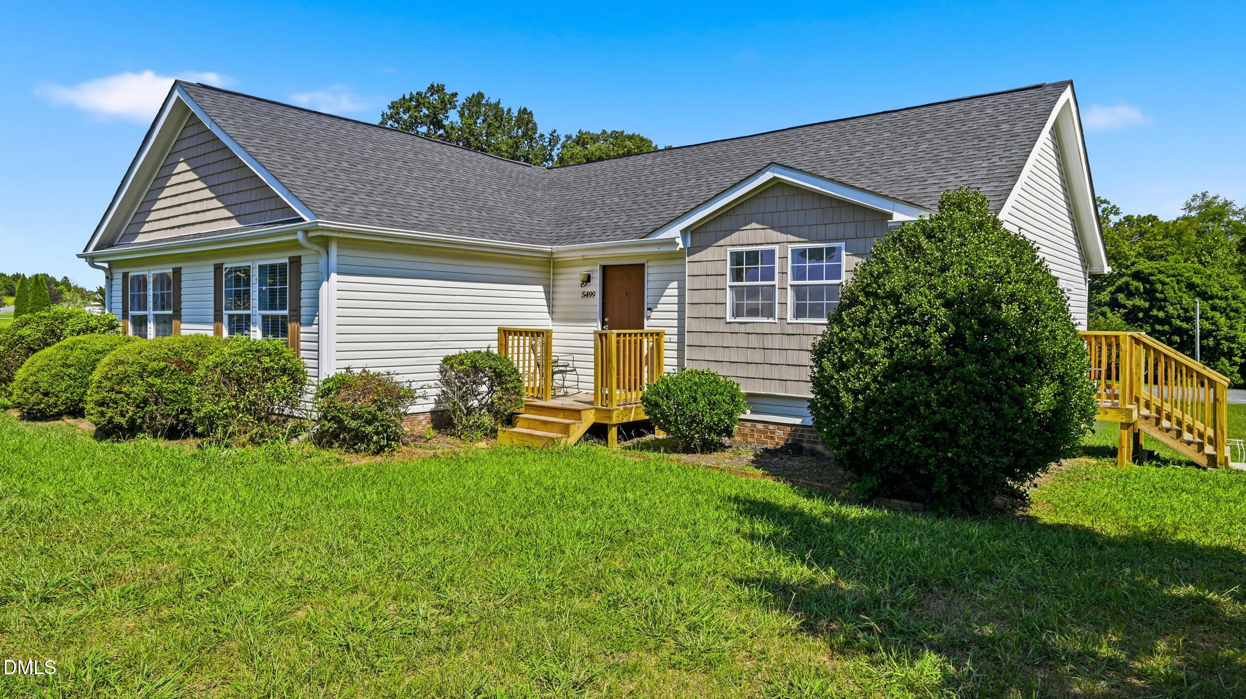 5499 Hitching Post Drive Property Photo 1