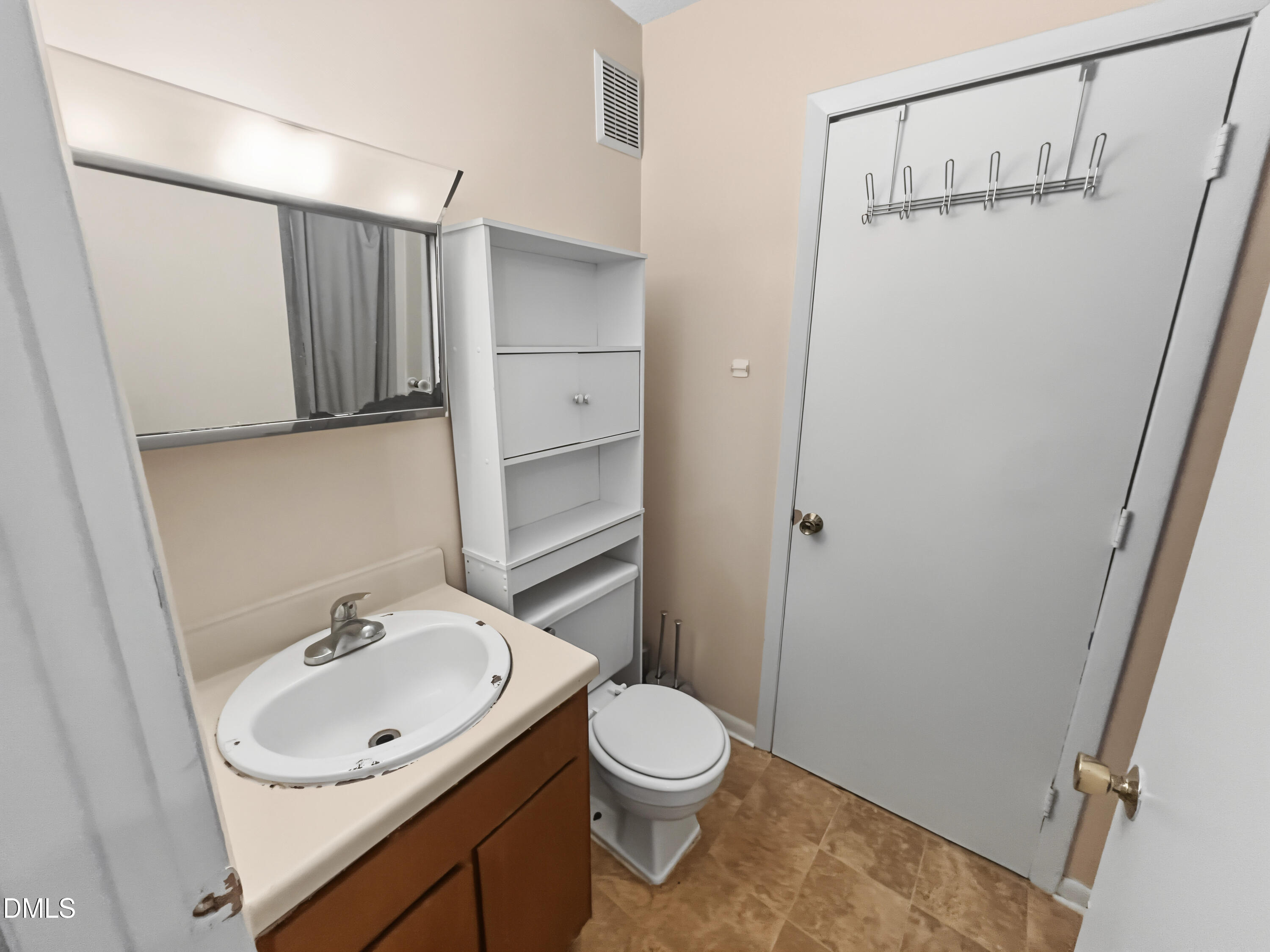 3007 Huntleigh Drive Property Photo 14