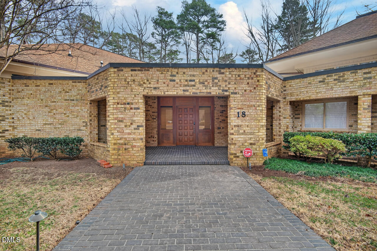 18 Appleton Place Property Photo 1