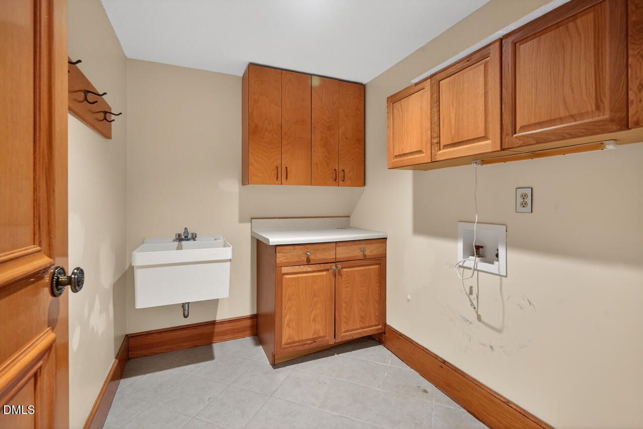18 Appleton Place Property Photo 41