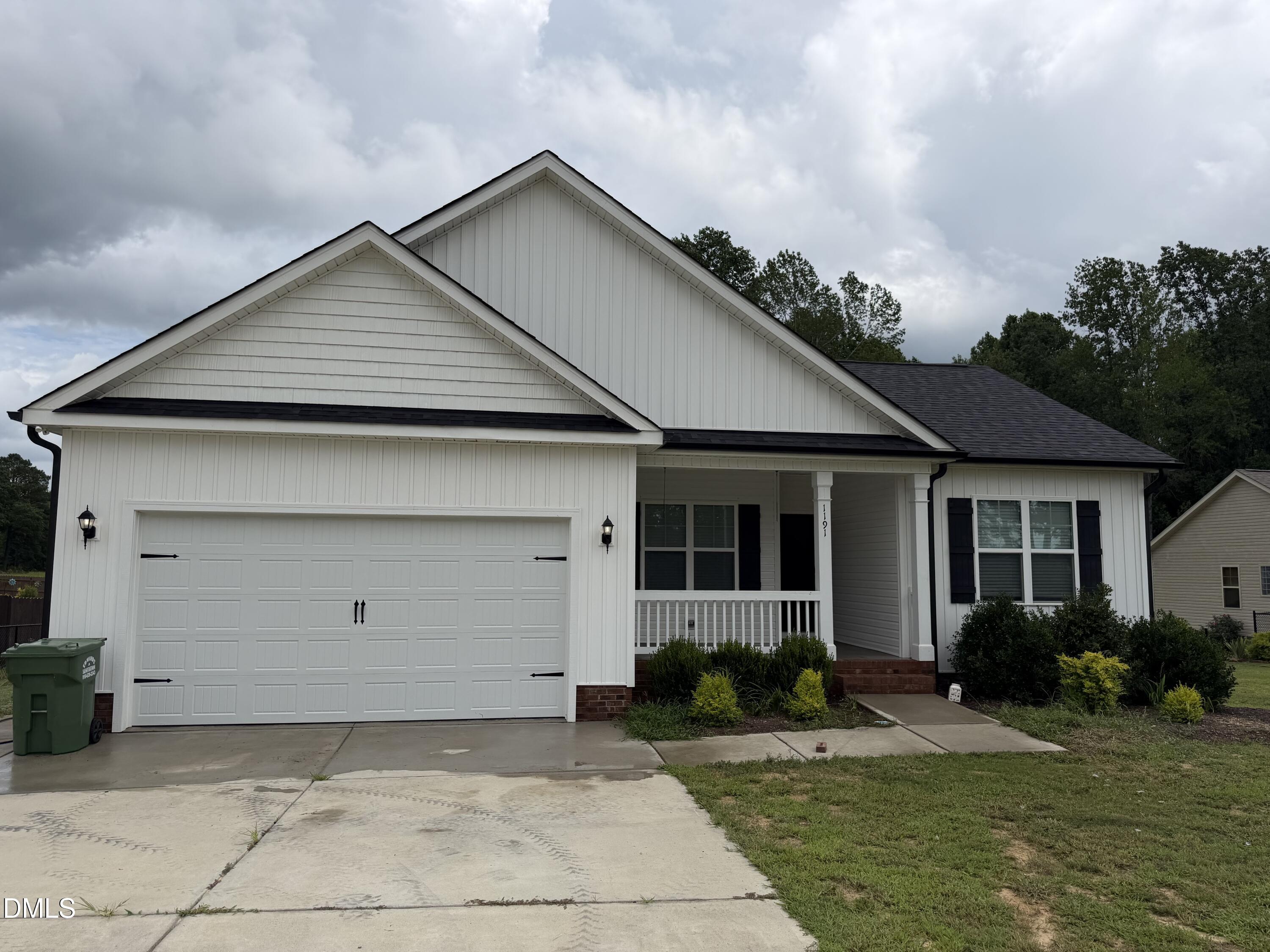 1191 Denning Road Property Photo 1