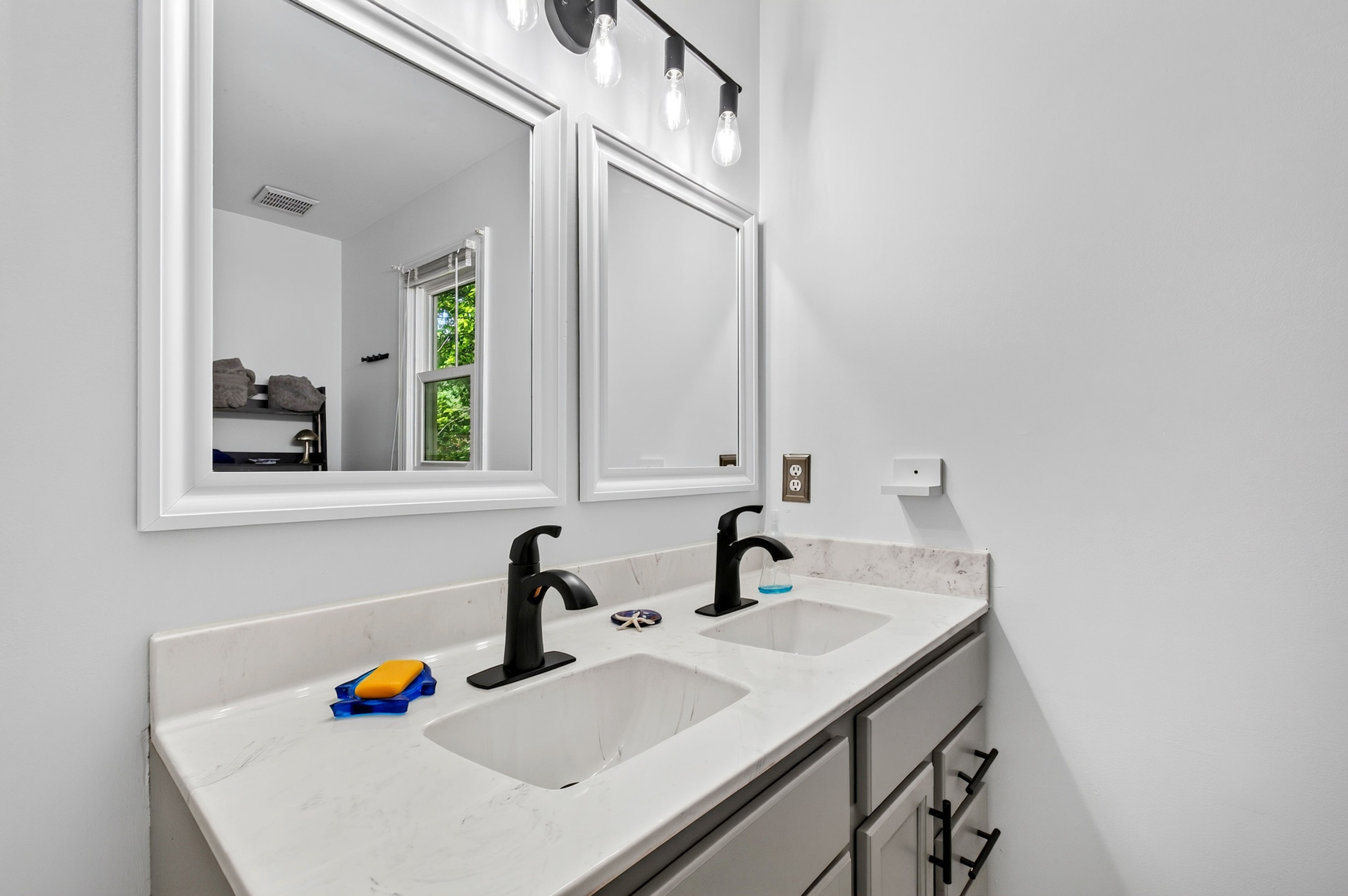 104 Acadia Court Property Photo 39