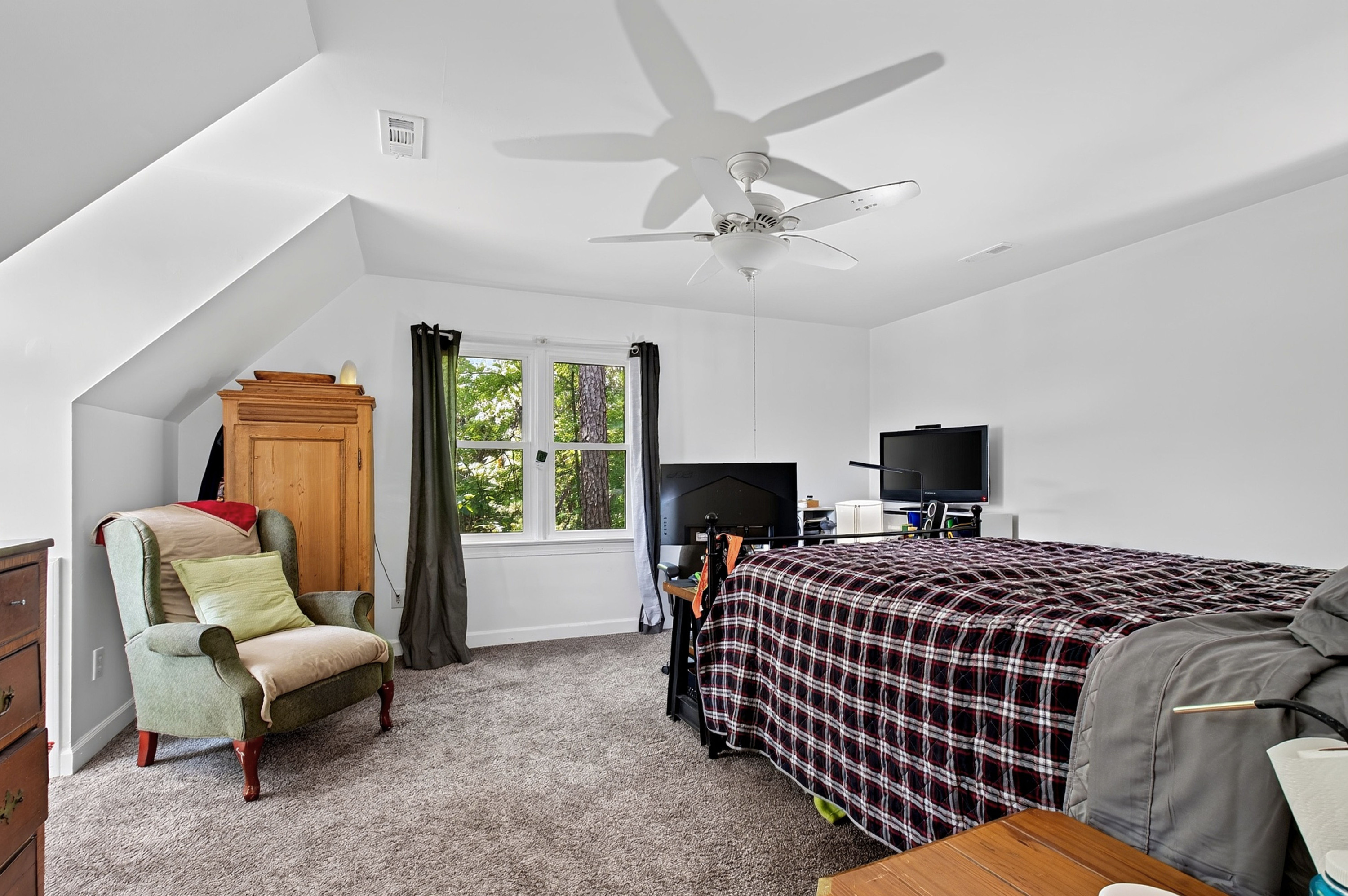 104 Acadia Court Property Photo 41