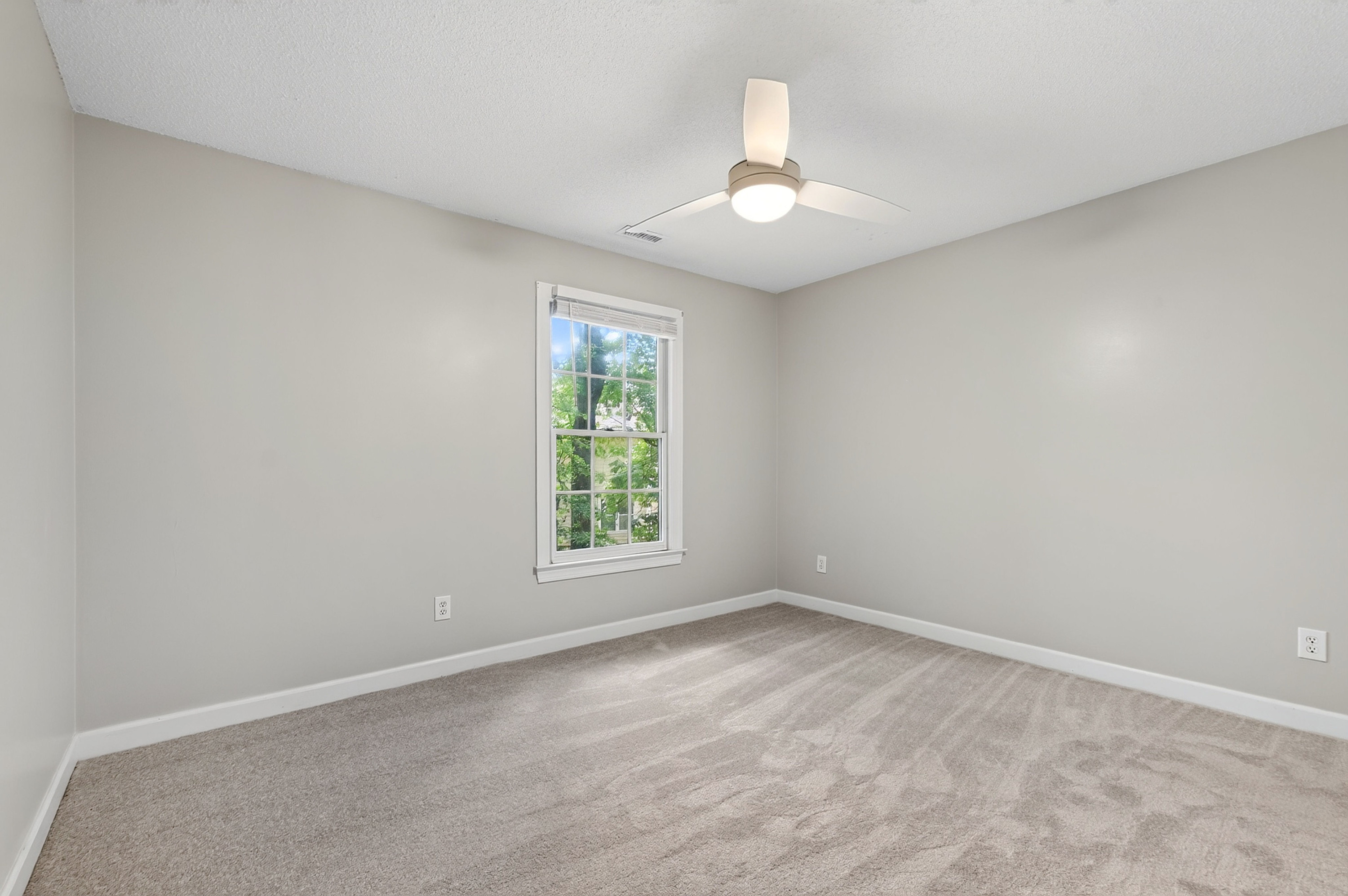 104 Acadia Court Property Photo 43
