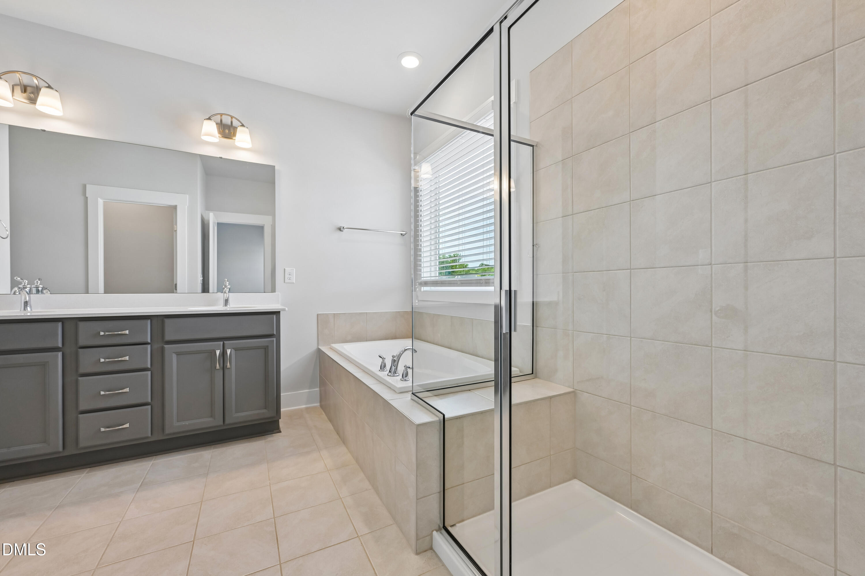 121 Broadwater Drive Property Photo 6