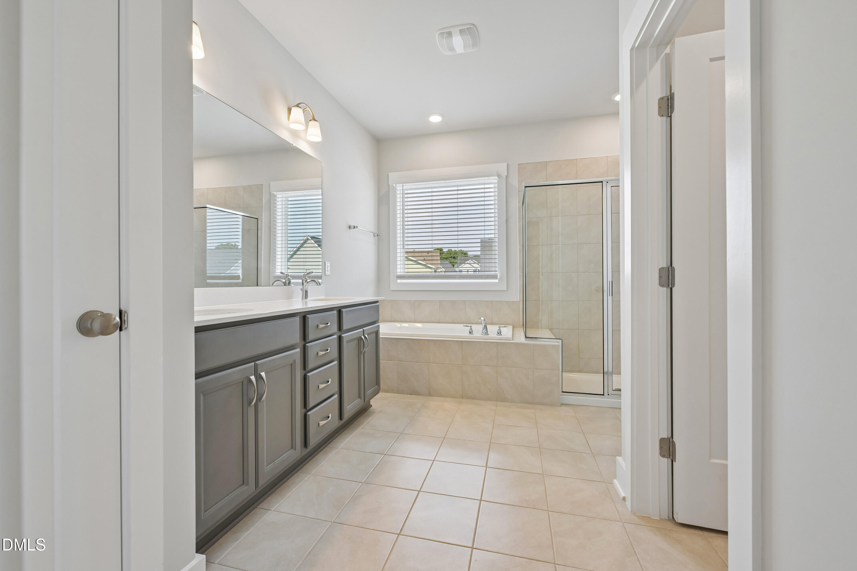 121 Broadwater Drive Property Photo 9