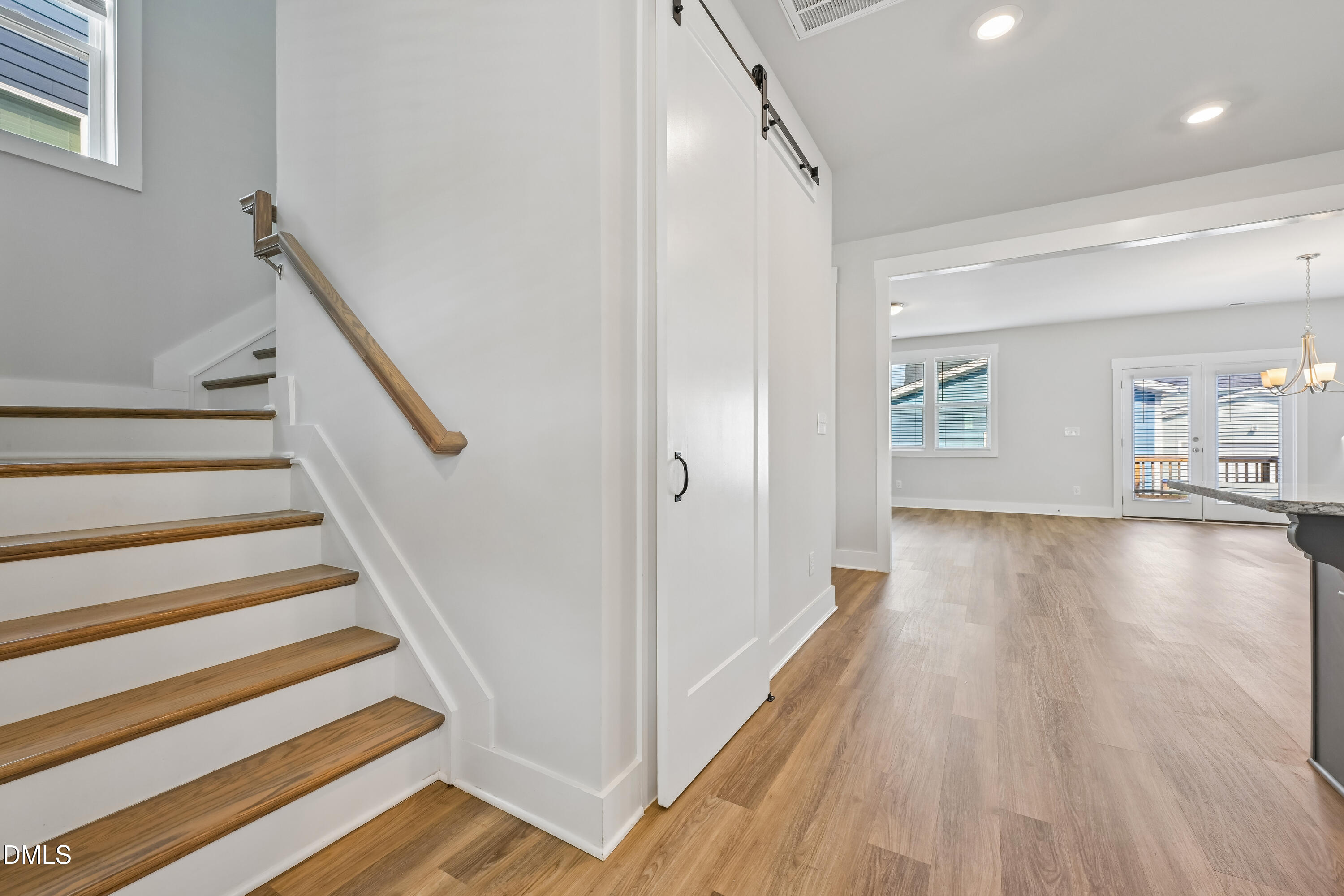 121 Broadwater Drive Property Photo 17