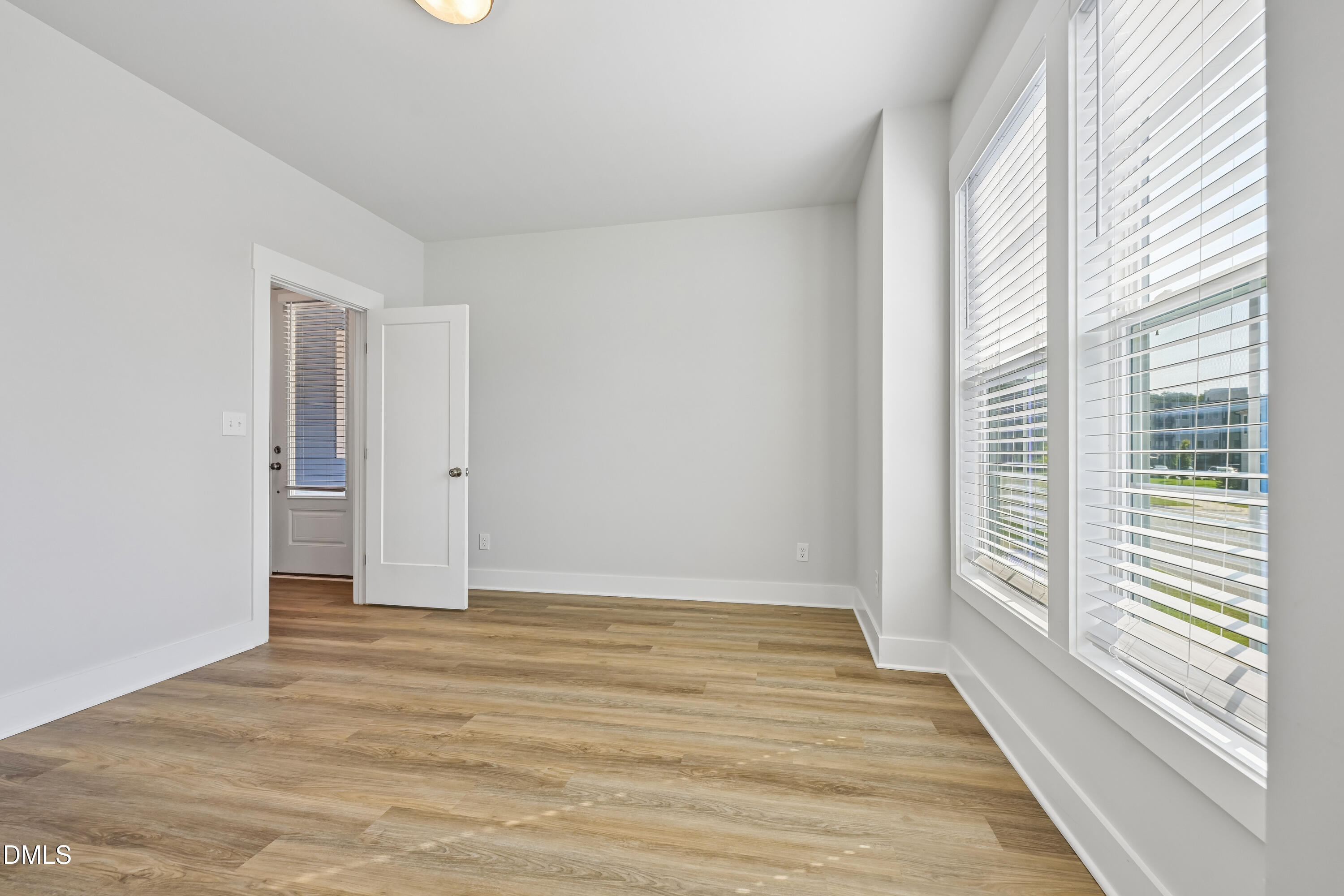 121 Broadwater Drive Property Photo 23