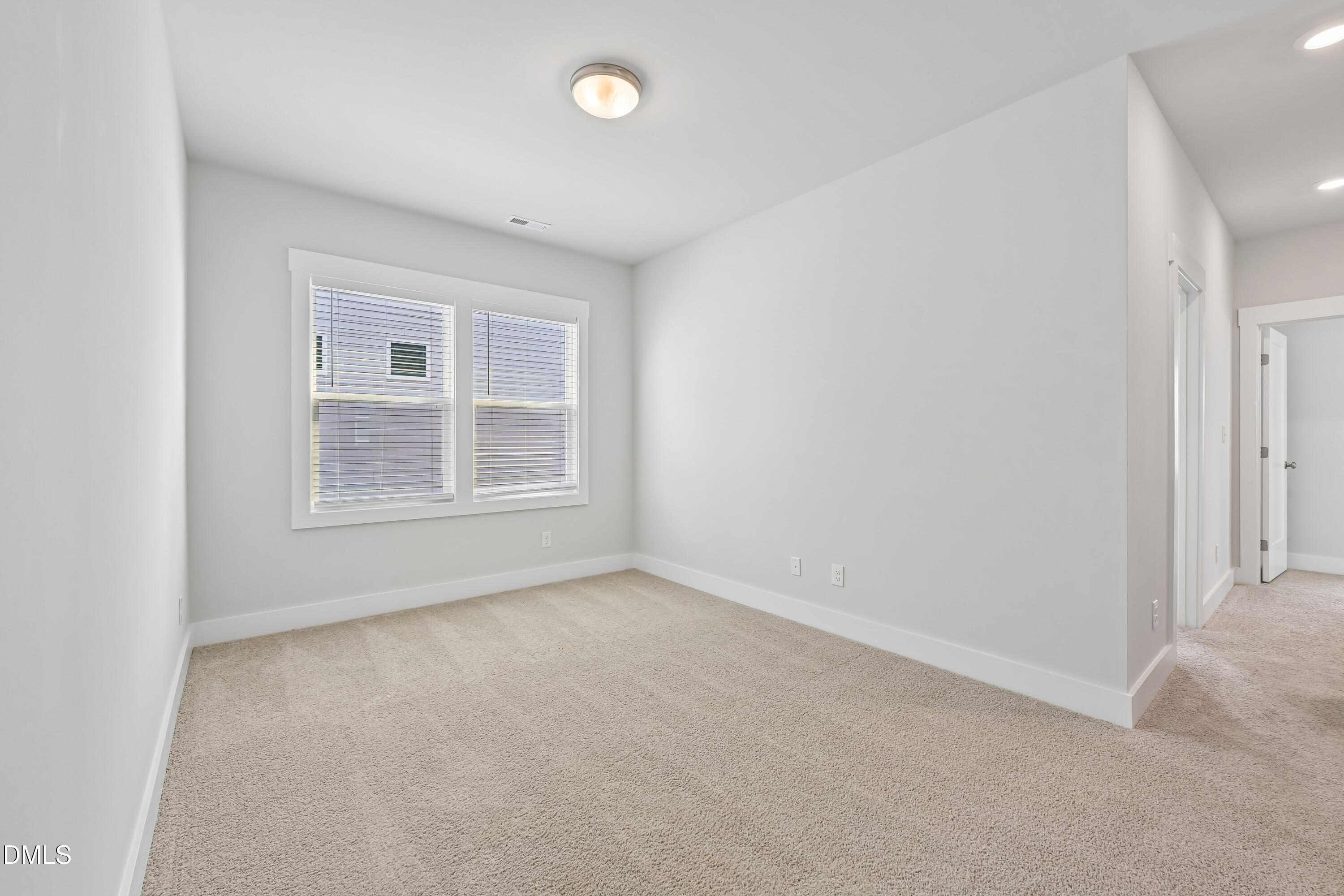 121 Broadwater Drive Property Photo 28
