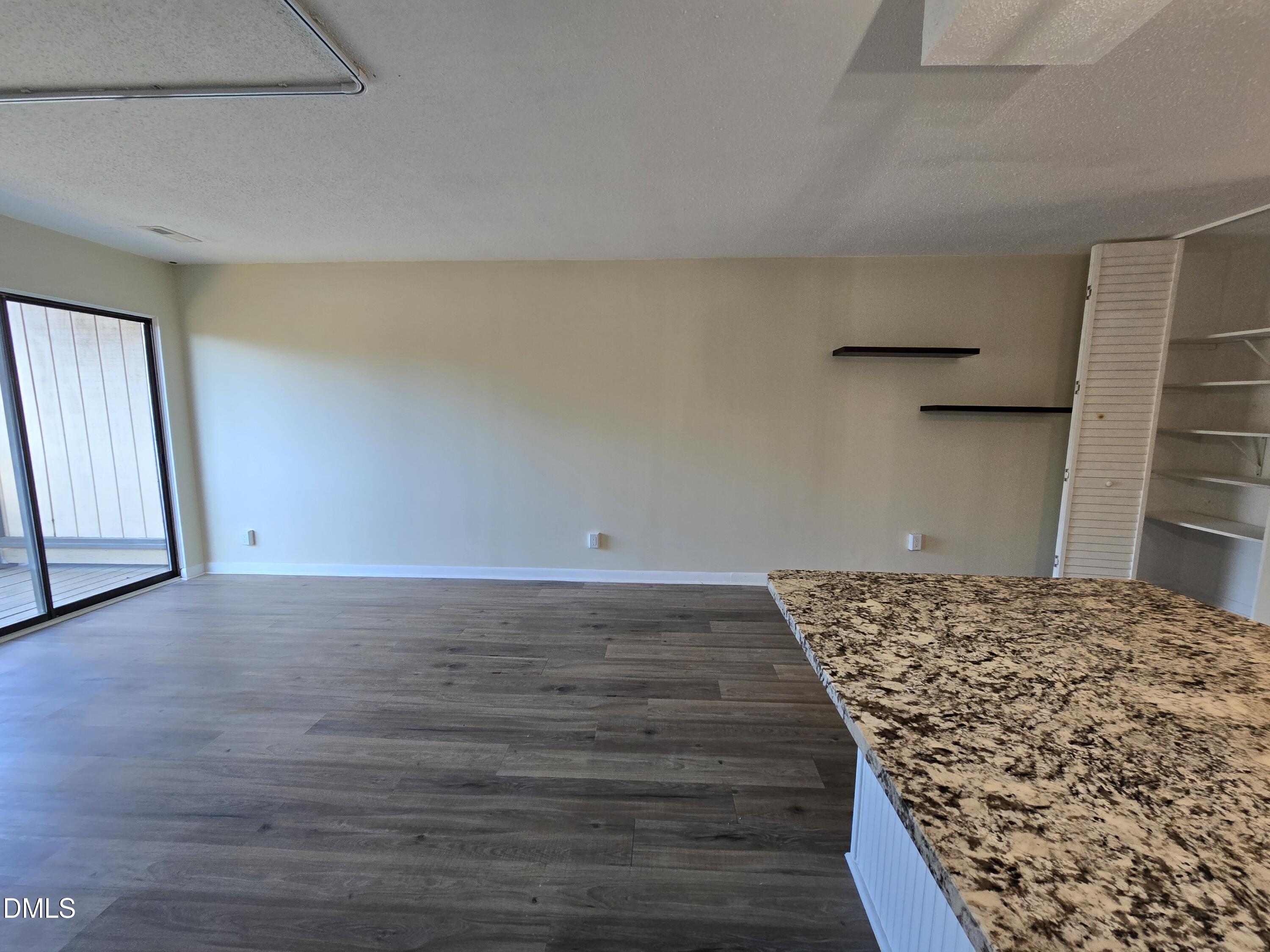 3071 Huntleigh Drive Property Photo 10